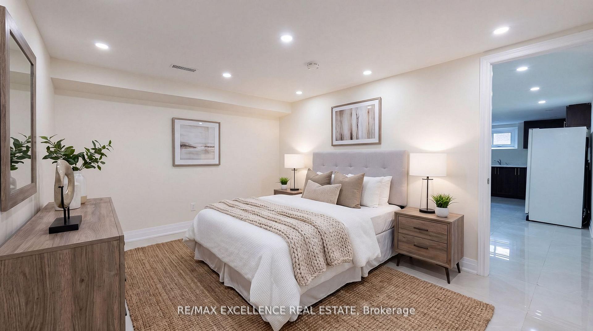 Photo 34 of 431 Delrex Boulevard, Halton Hills, Georgetown — HOMEH