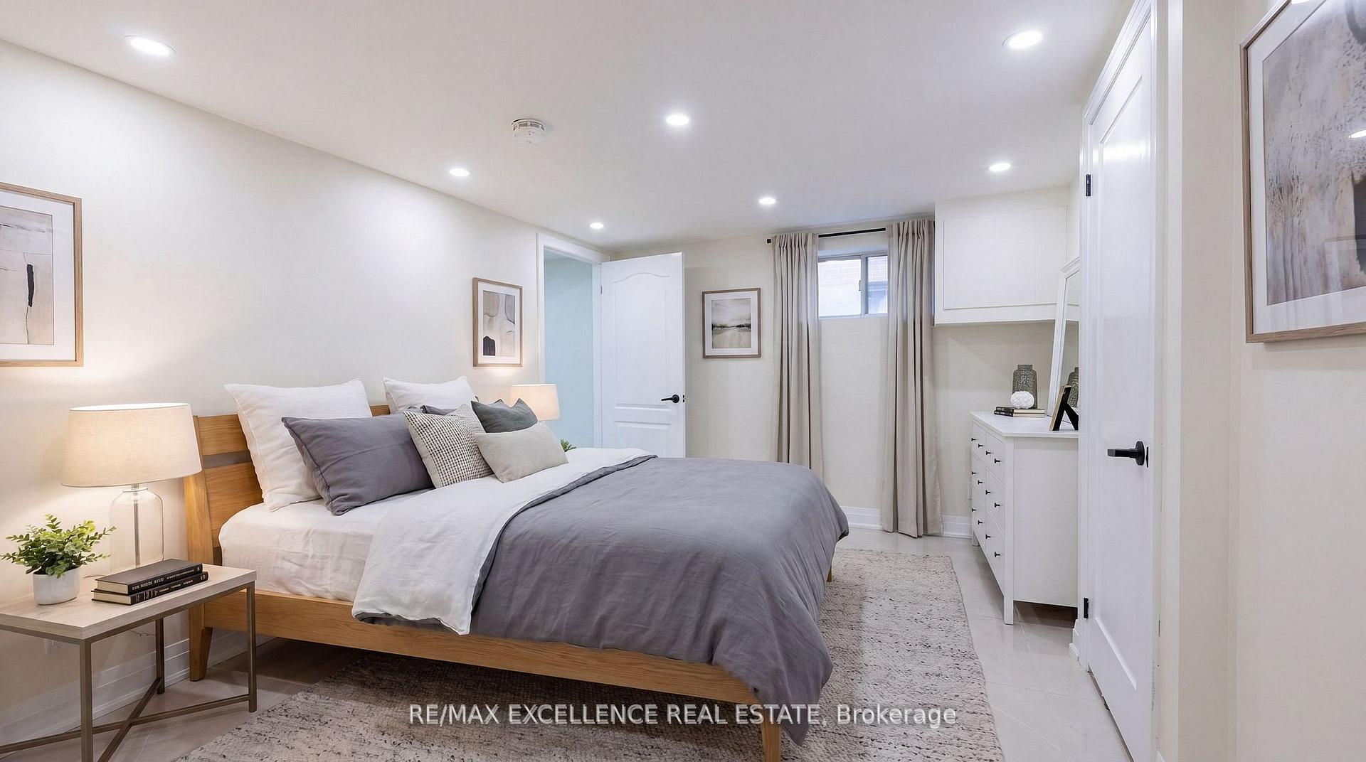 Photo 36 of 431 Delrex Boulevard, Halton Hills, Georgetown — HOMEH