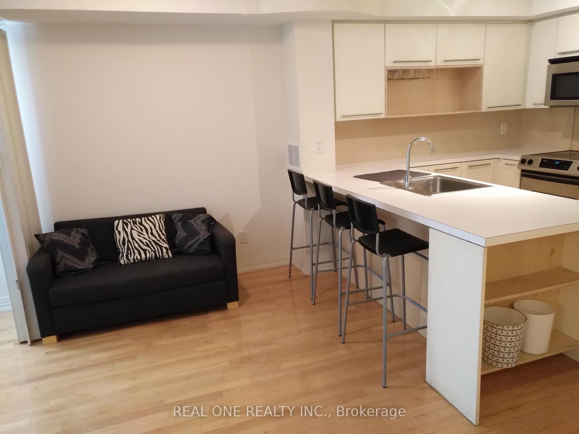 Photo 4 of Unit 306, 21 Carlton Street, Toronto, Church-Yonge Corridor — HOMEH