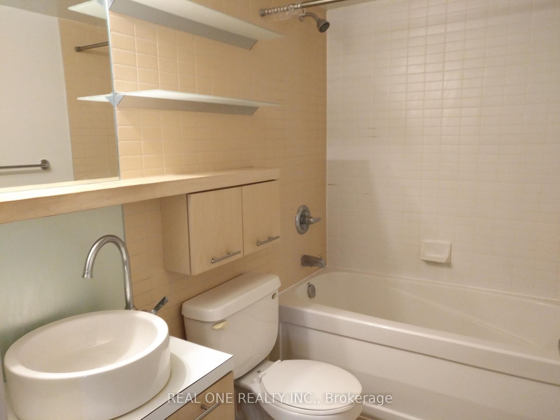 Photo 5 of Unit 306, 21 Carlton Street, Toronto, Church-Yonge Corridor — HOMEH