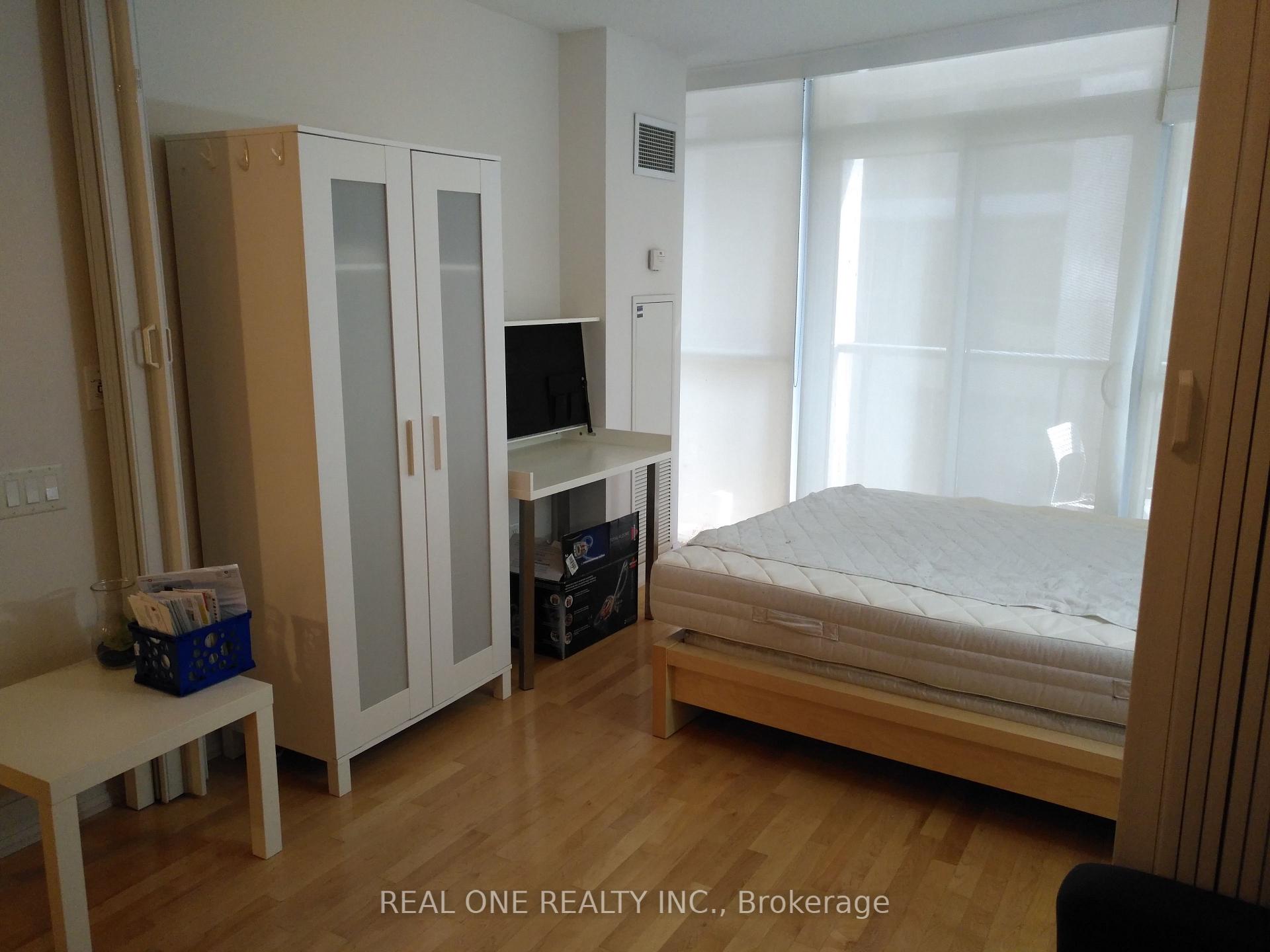 Photo 8 of Unit 306, 21 Carlton Street, Toronto, Church-Yonge Corridor — HOMEH