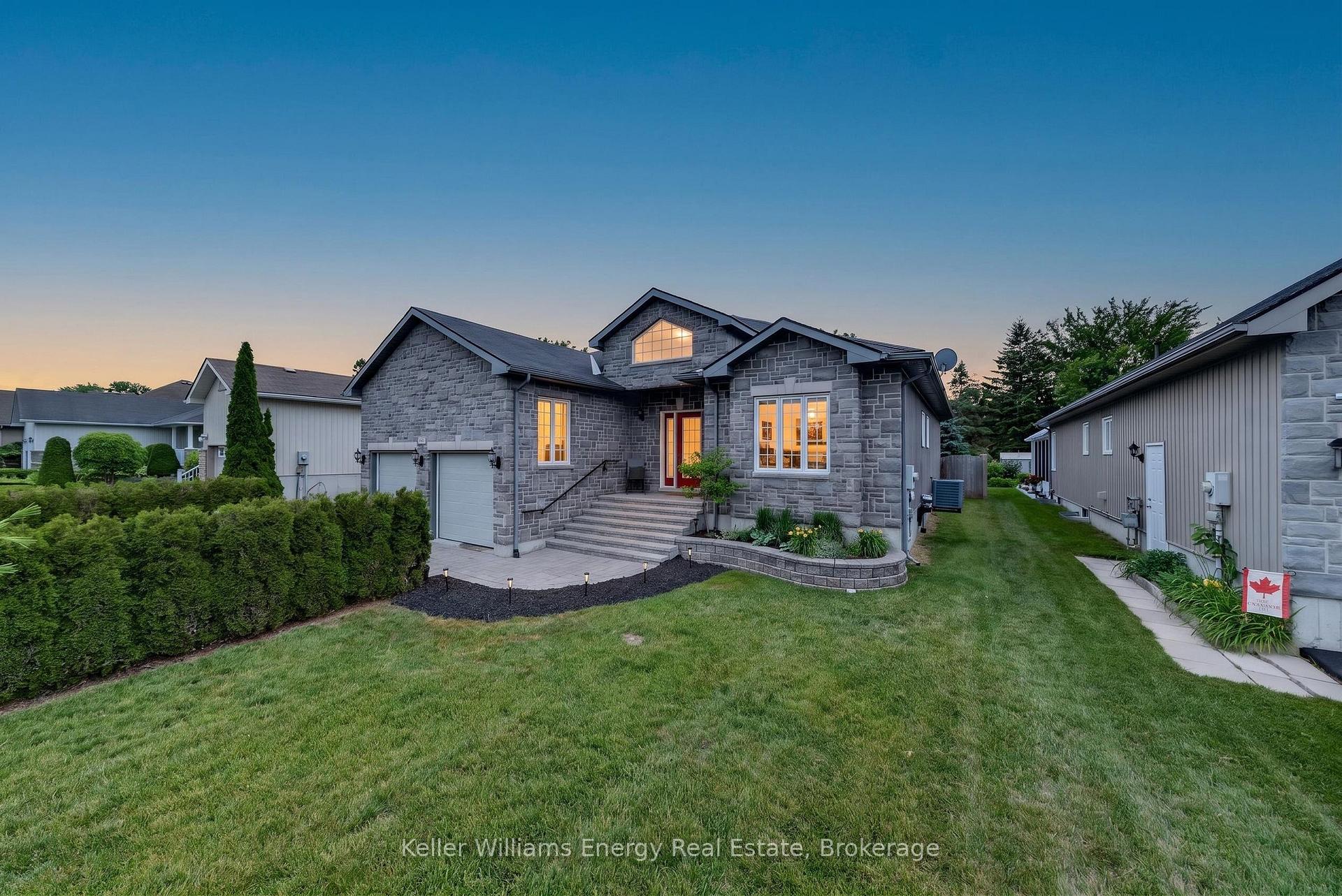 Photo 1 of 19 Jasper Avenue, Prince Edward County, Picton Ward — HOMEH