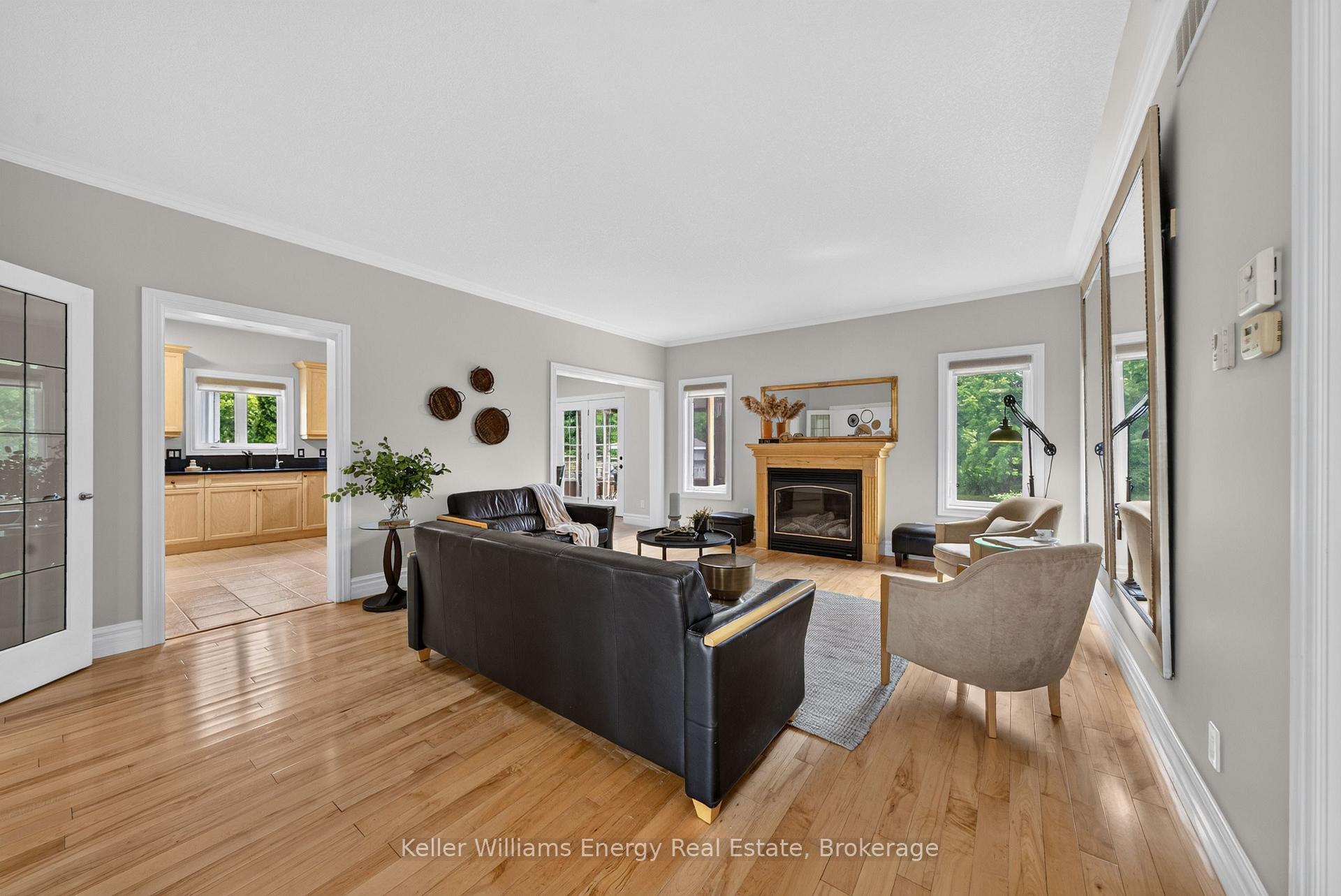 Photo 9 of 19 Jasper Avenue, Prince Edward County, Picton Ward — HOMEH