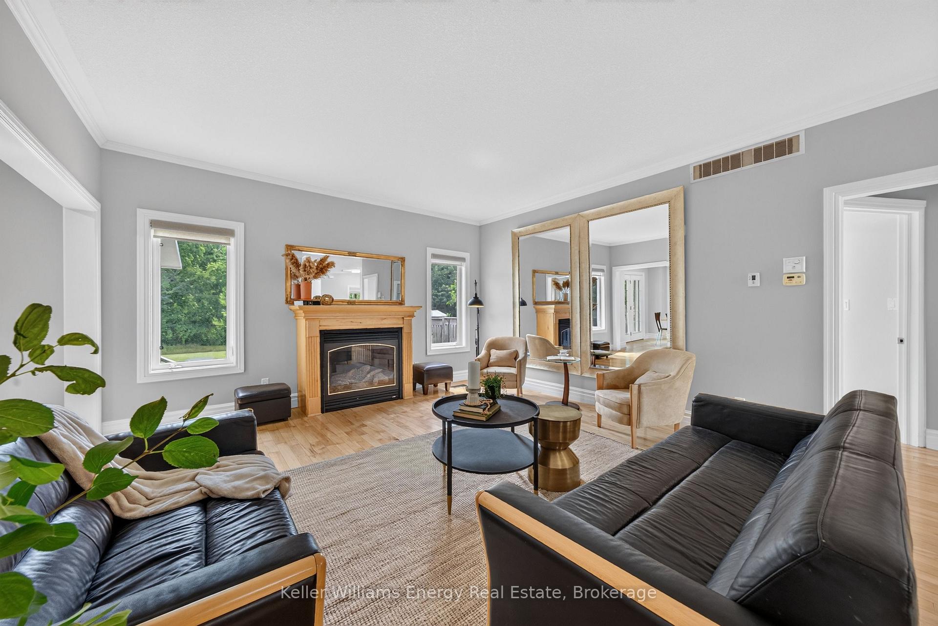 Photo 11 of 19 Jasper Avenue, Prince Edward County, Picton Ward — HOMEH