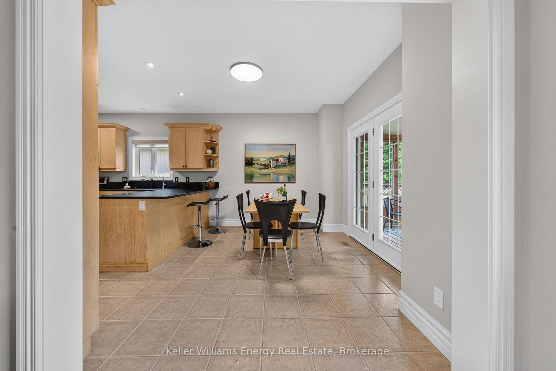 Photo 15 of 19 Jasper Avenue, Prince Edward County, Picton Ward — HOMEH