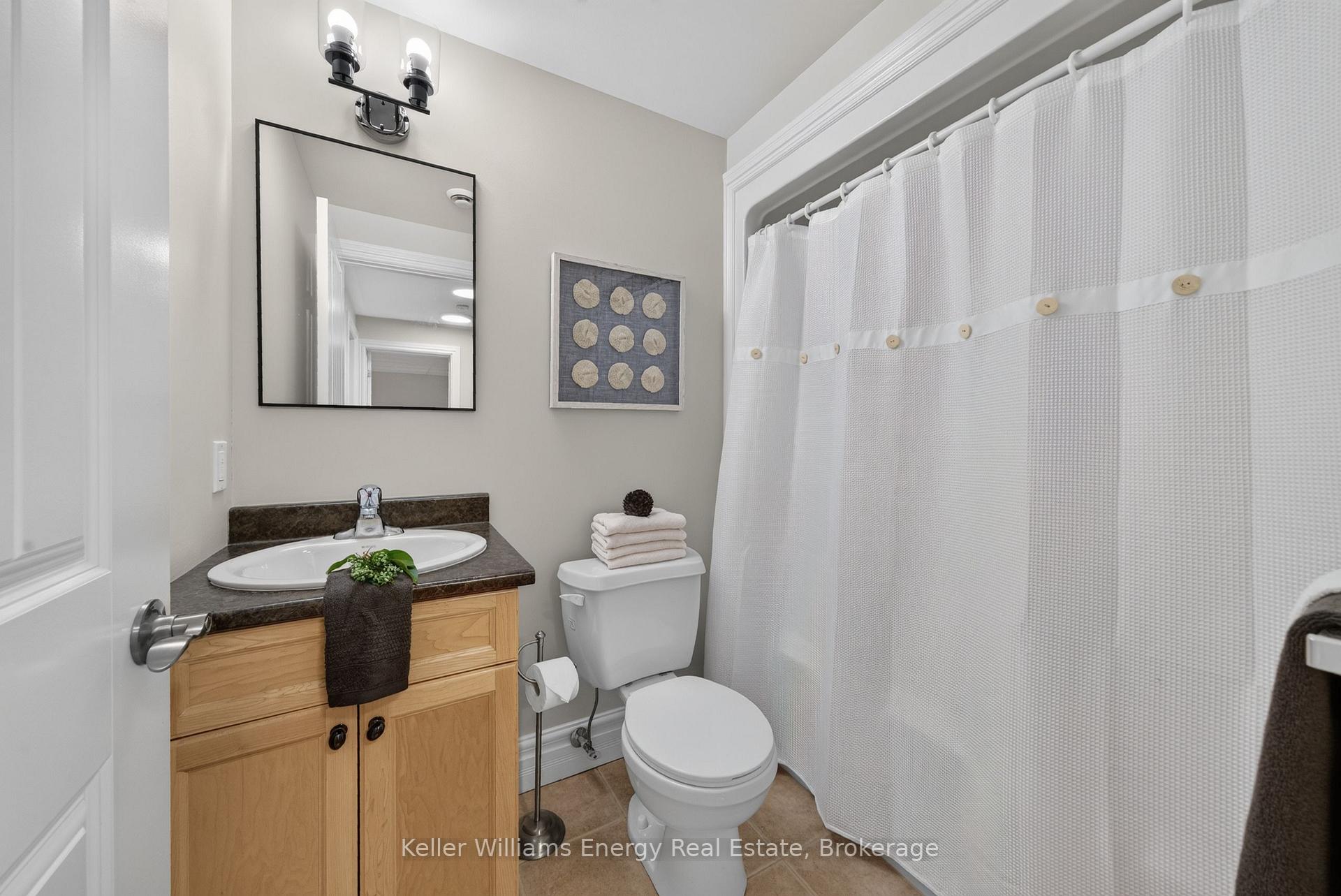 Photo 36 of 19 Jasper Avenue, Prince Edward County, Picton Ward — HOMEH