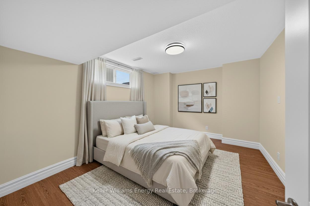 Photo 41 of 19 Jasper Avenue, Prince Edward County, Picton Ward — HOMEH