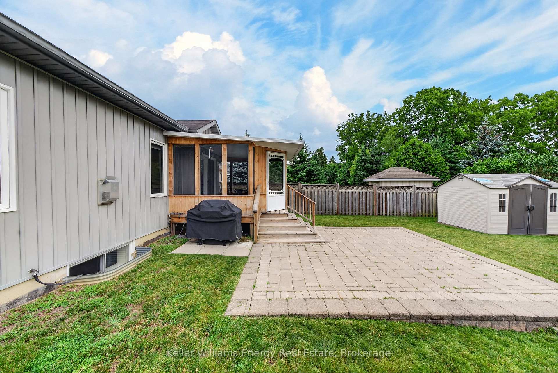 Photo 43 of 19 Jasper Avenue, Prince Edward County, Picton Ward — HOMEH