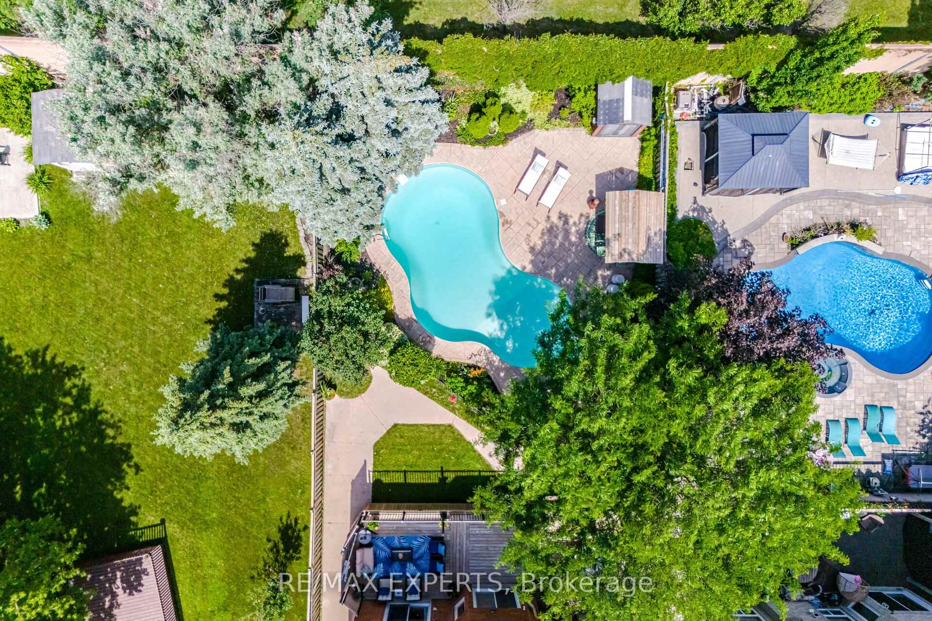 Photo 4 of 12 Kingfisher Court, Brampton, Snelgrove — HOMEH