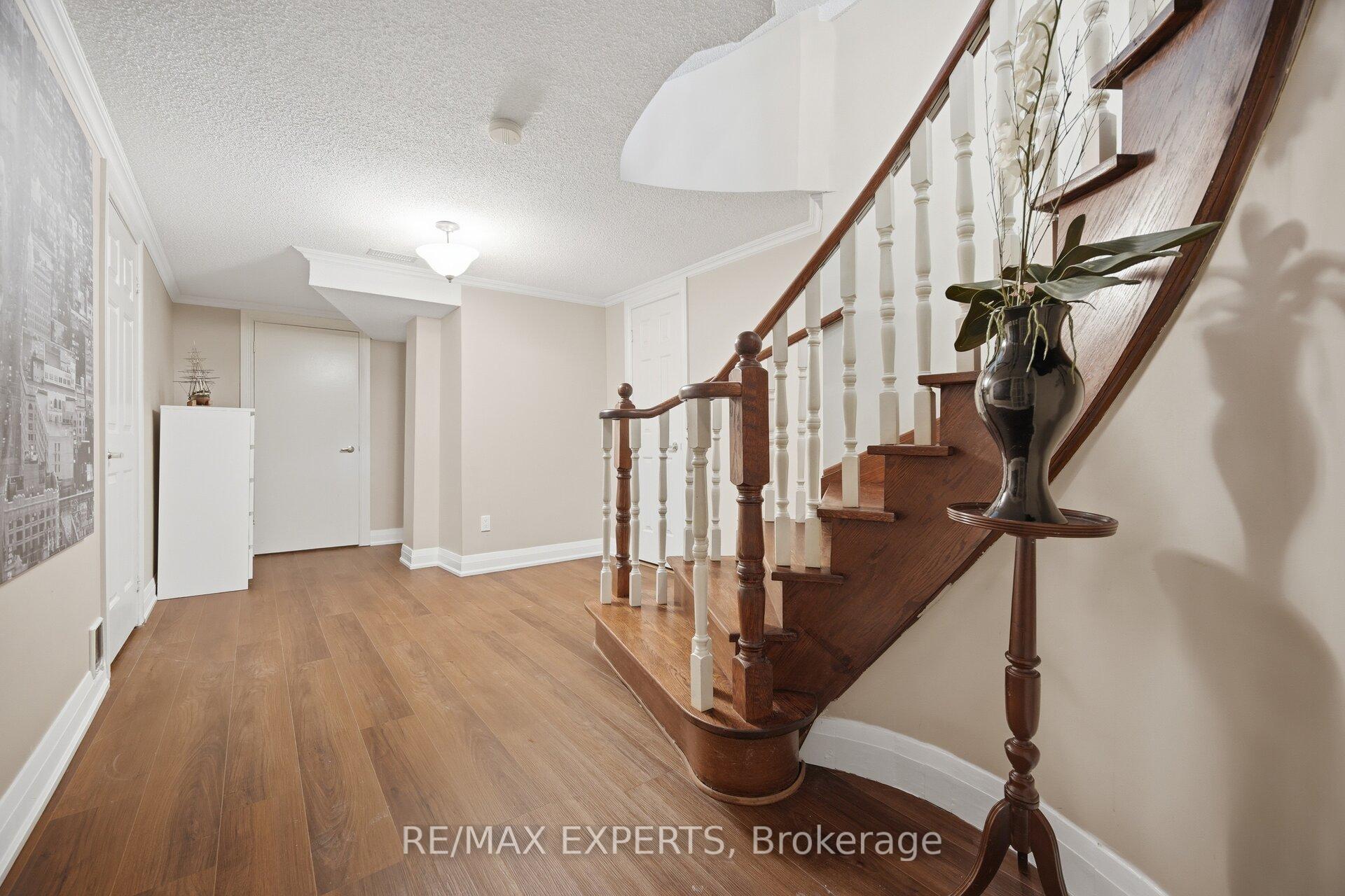 Photo 30 of 12 Kingfisher Court, Brampton, Snelgrove — HOMEH
