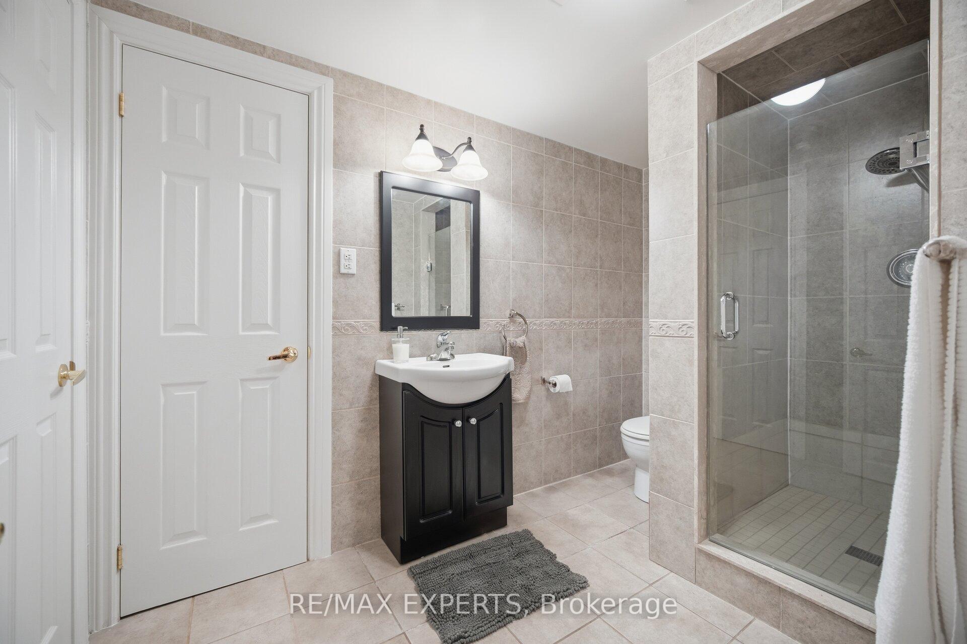 Photo 38 of 12 Kingfisher Court, Brampton, Snelgrove — HOMEH