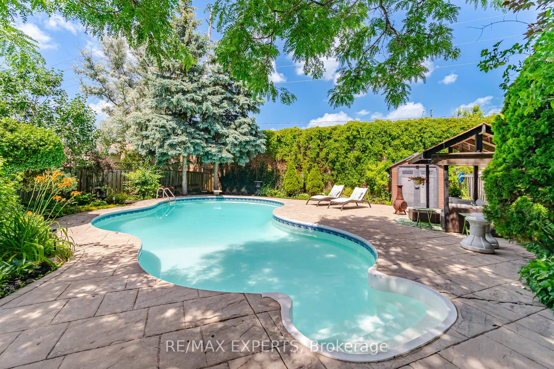 Photo 43 of 12 Kingfisher Court, Brampton, Snelgrove — HOMEH
