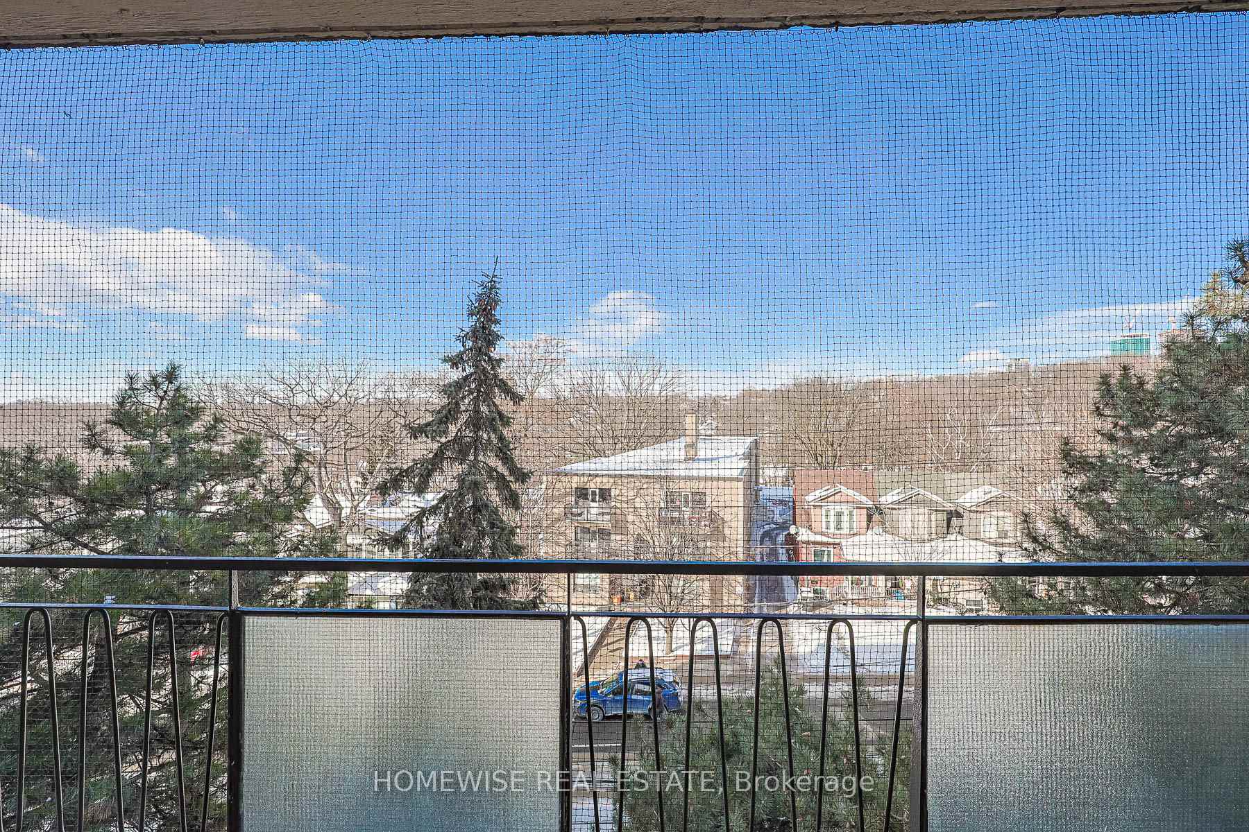 Photo 10 of Unit 714, 485 Kingston Road, Toronto, The Beaches — HOMEH