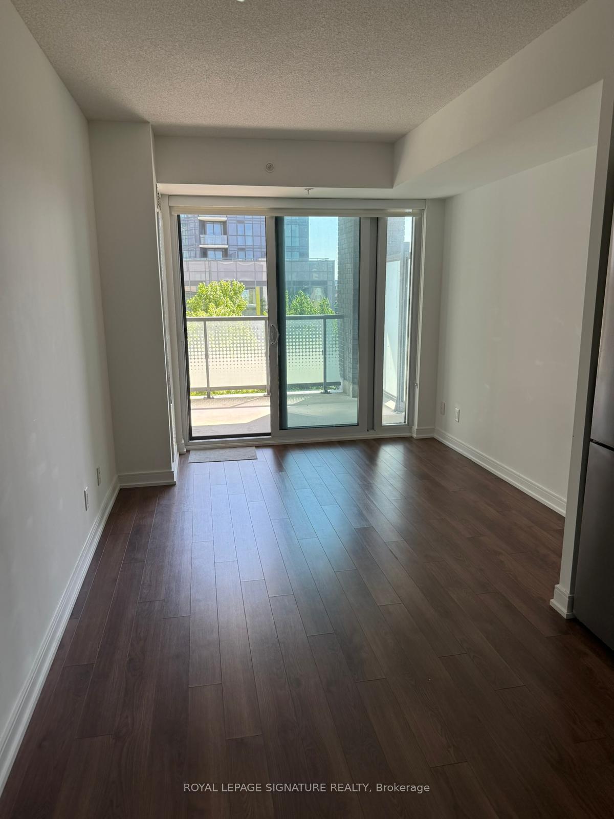 Photo 5 of Unit 301, 30 Samuel Wood Way, Etobicoke, Islington-City Centre West — HOMEH