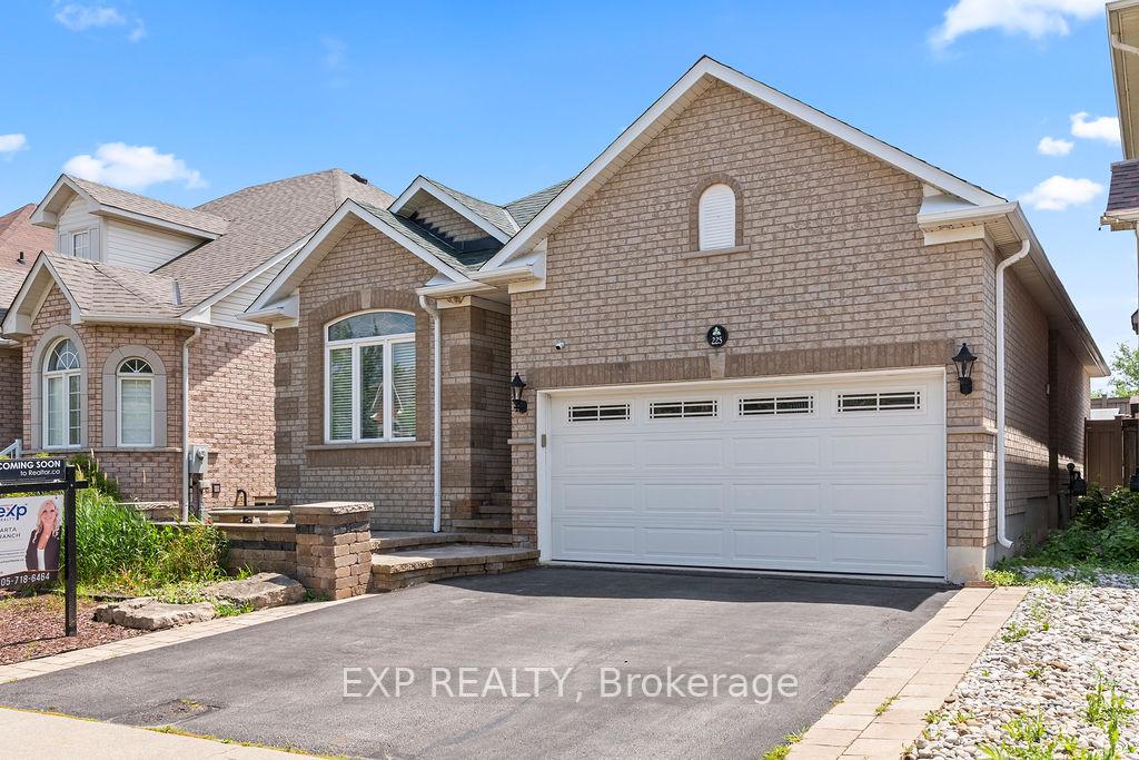 Photo 2 of 225 Ellis Crescent, Milton, Dempsey — HOMEH