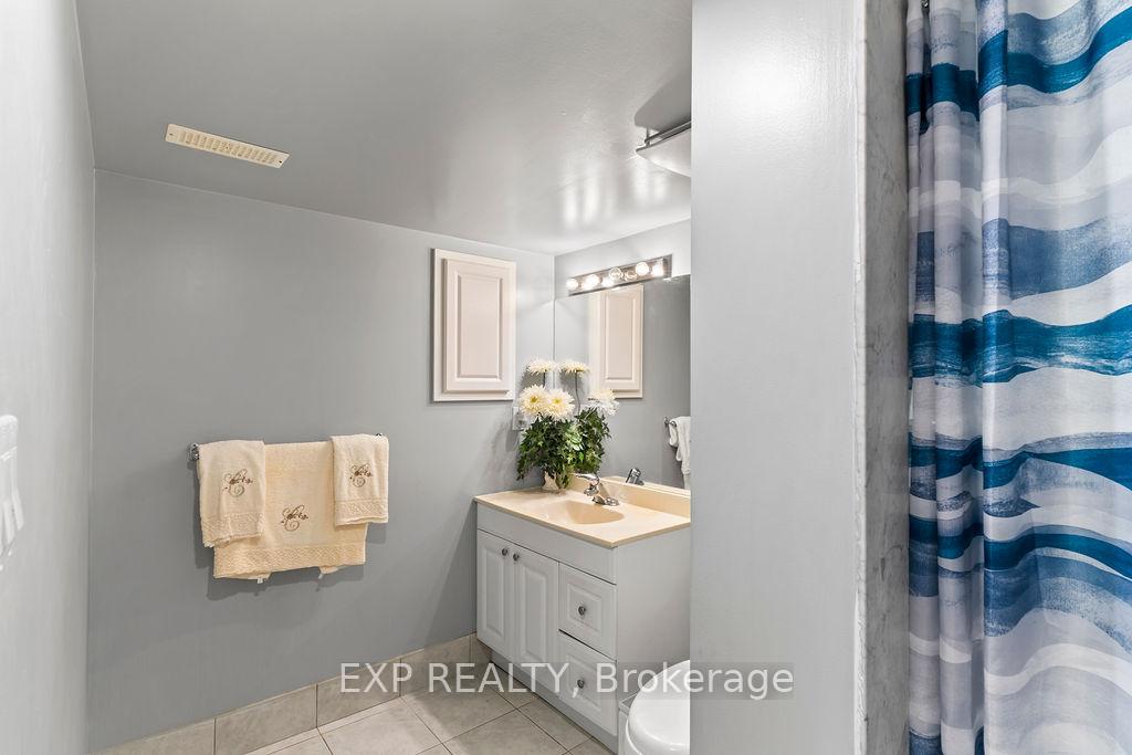 Photo 36 of 225 Ellis Crescent, Milton, Dempsey — HOMEH