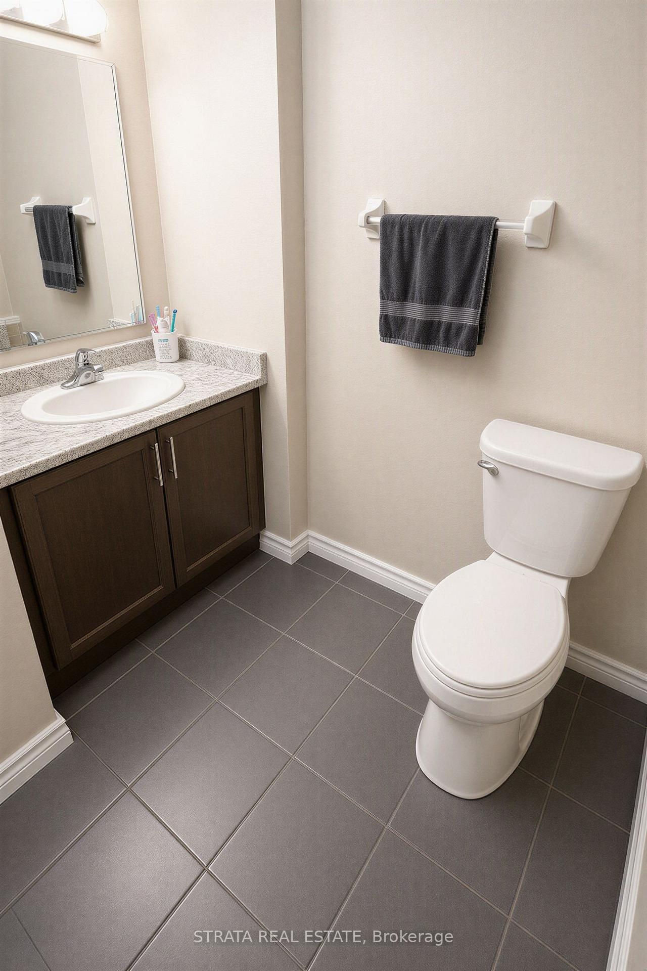 Photo 5 of 628A Woodlawn Road E, Guelph, Victoria North — HOMEH