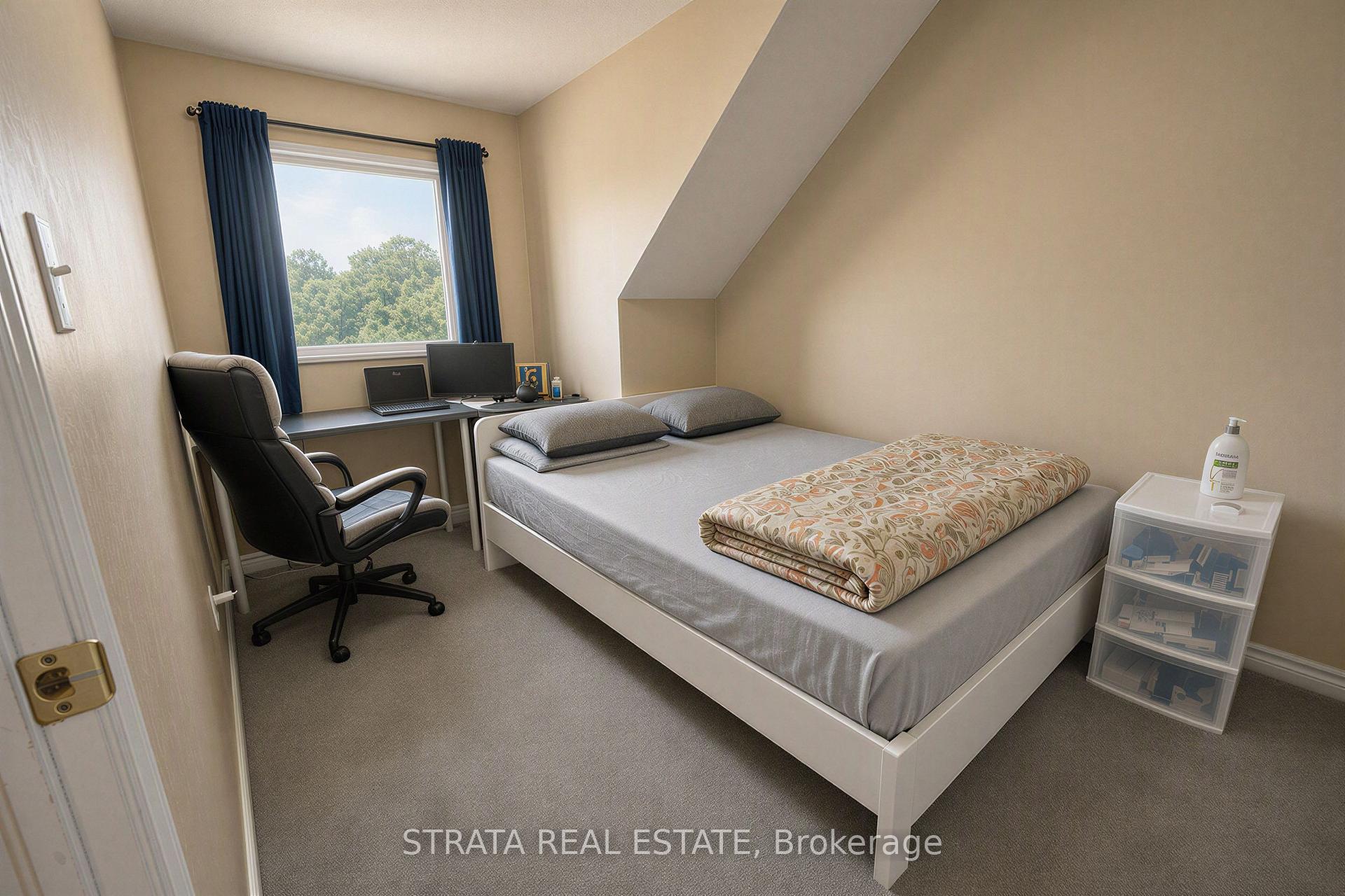 Photo 12 of 628A Woodlawn Road E, Guelph, Victoria North — HOMEH