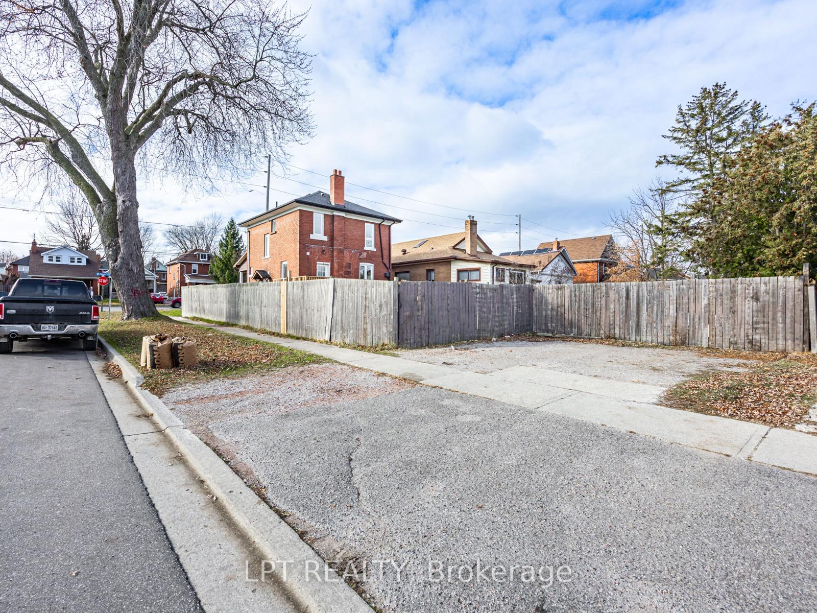 Photo 8 of 201 Ritson Road S, Oshawa, Central — HOMEH