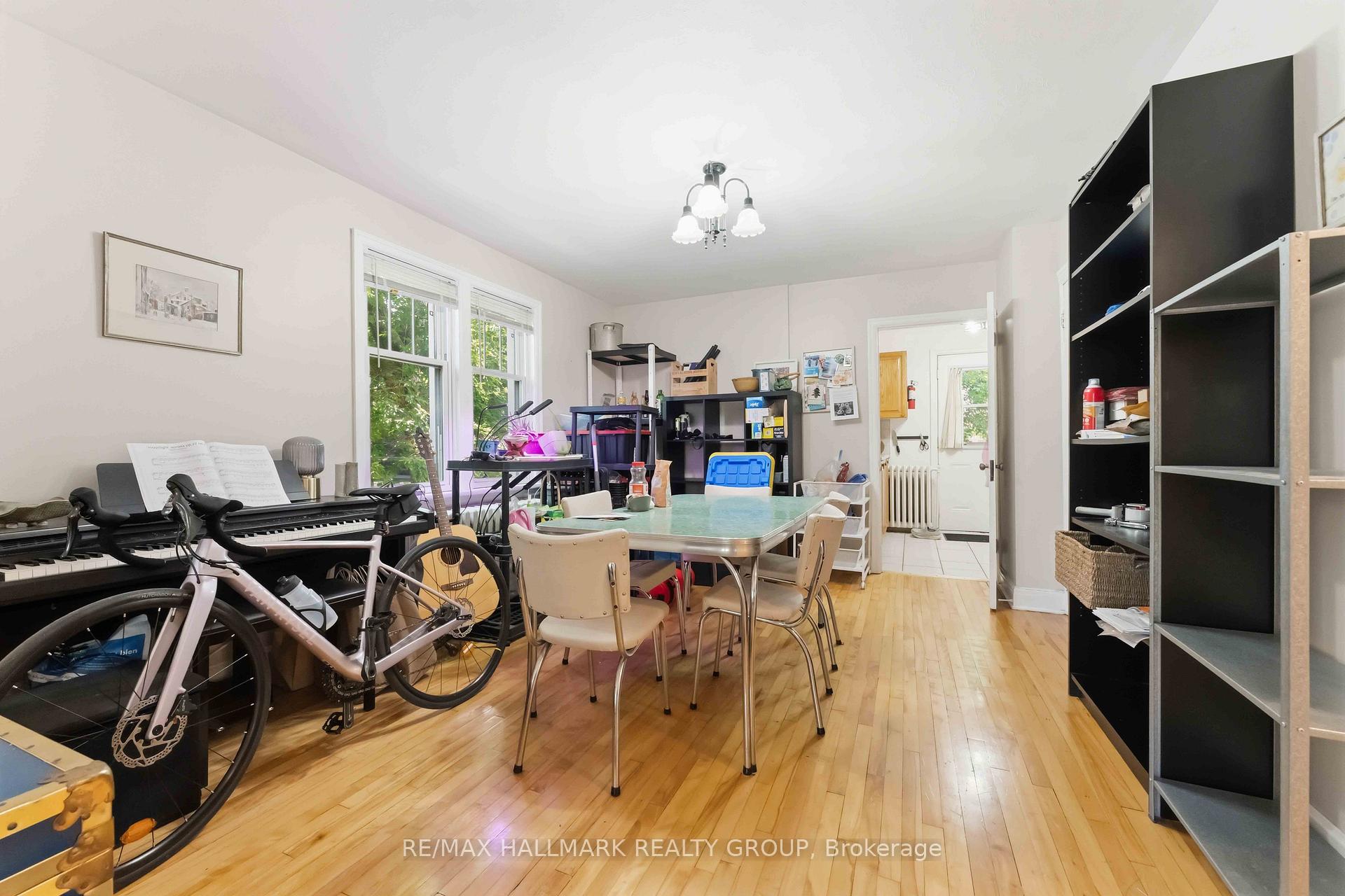 Photo 6 of Unit 1, 1079 North River Road, Ottawa, Overbrook — HOMEH