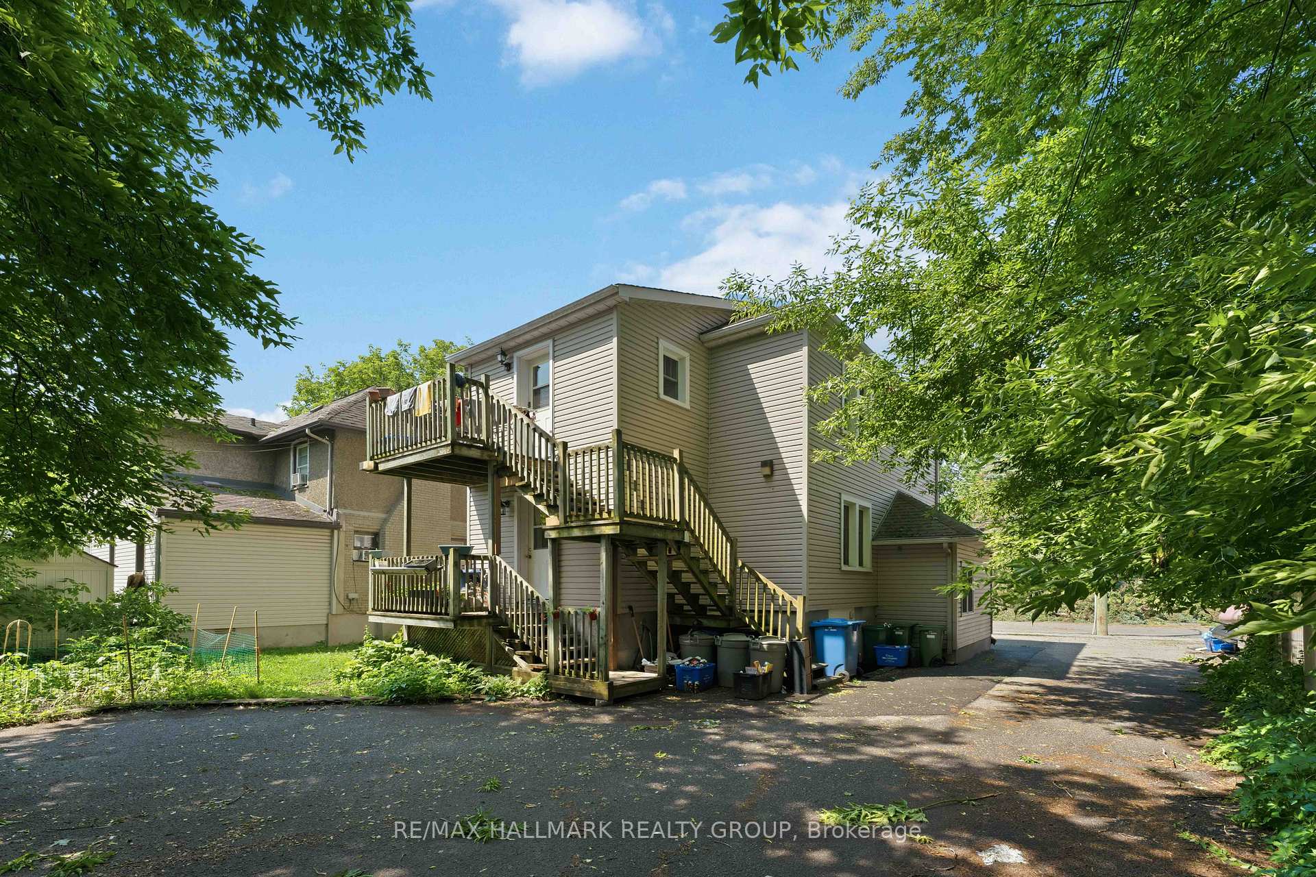 Photo 15 of Unit 1, 1079 North River Road, Ottawa, Overbrook — HOMEH