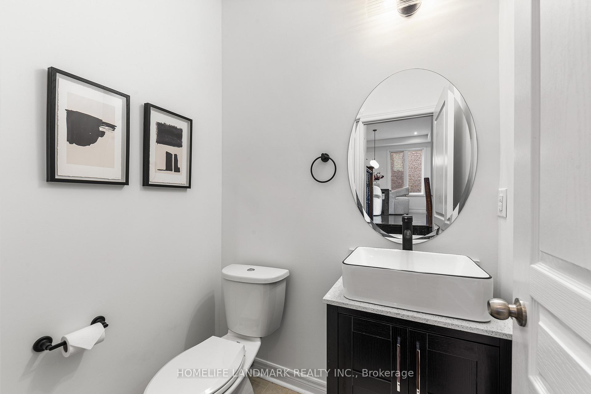 Photo 21 of 125 Roy Harper Avenue, Aurora, Rural Aurora — HOMEH