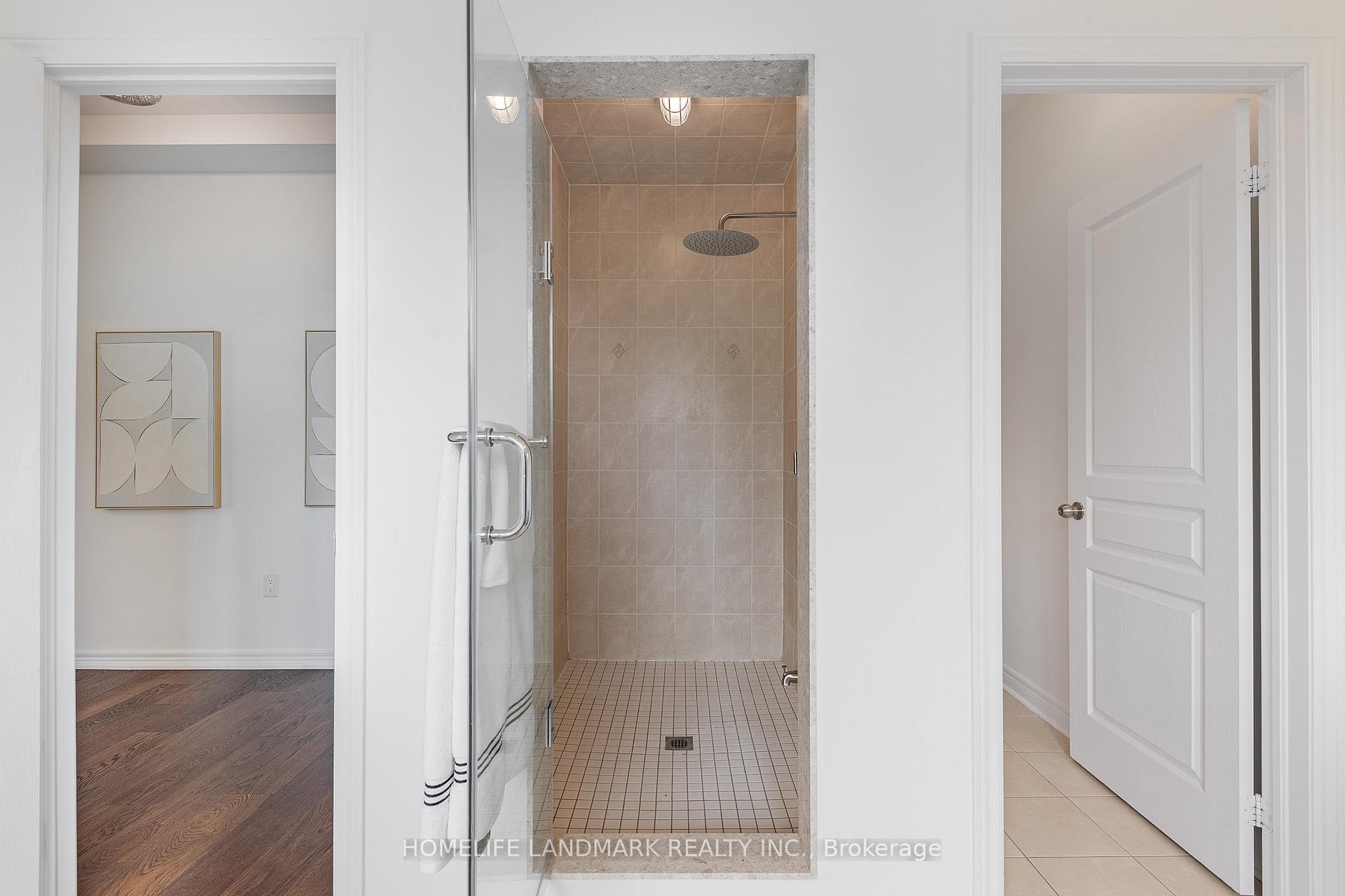 Photo 32 of 125 Roy Harper Avenue, Aurora, Rural Aurora — HOMEH