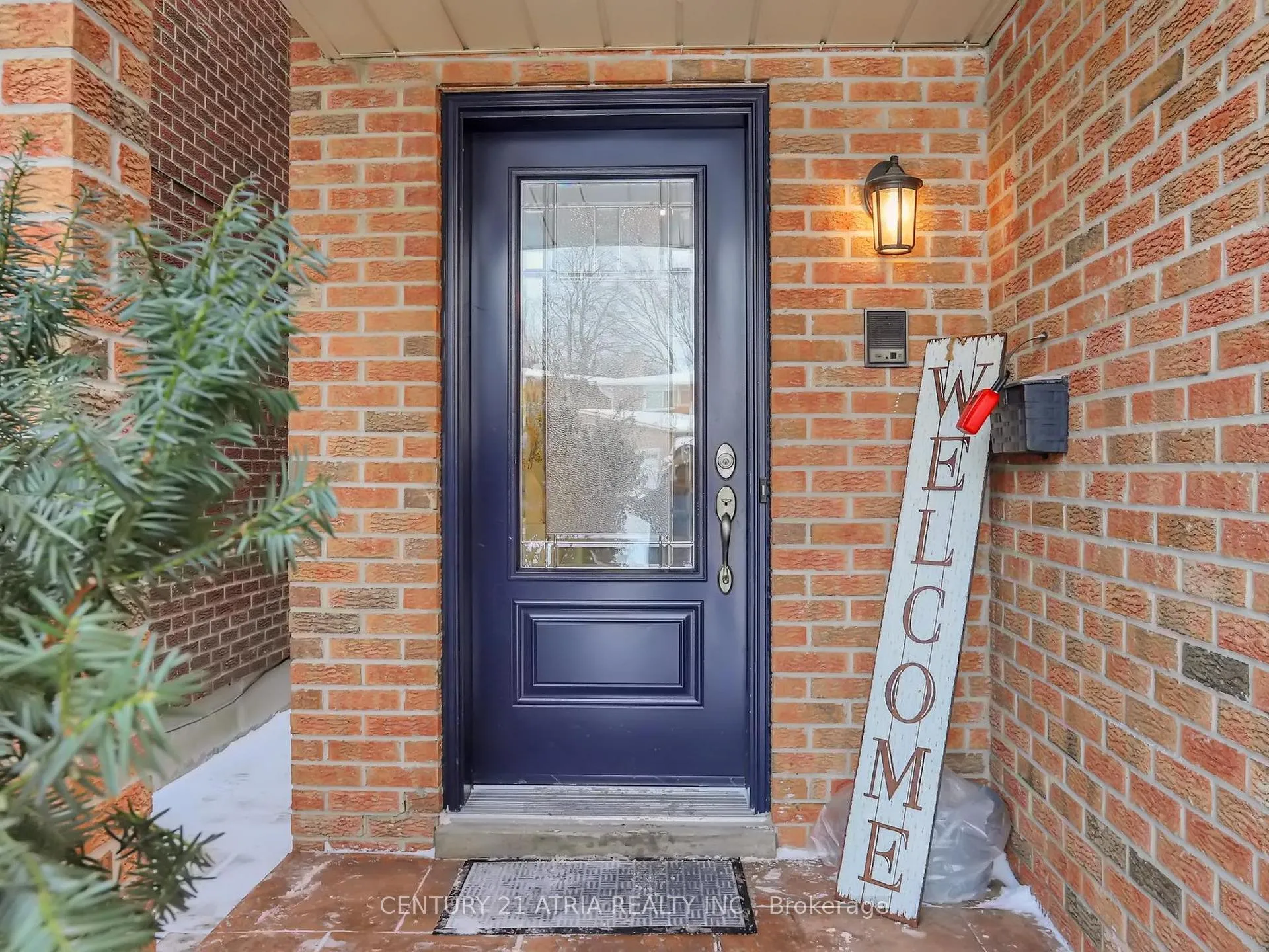 Photo 2 of 130 Major Buttons Drive, Markham, Sherwood-Amberglen — HOMEH
