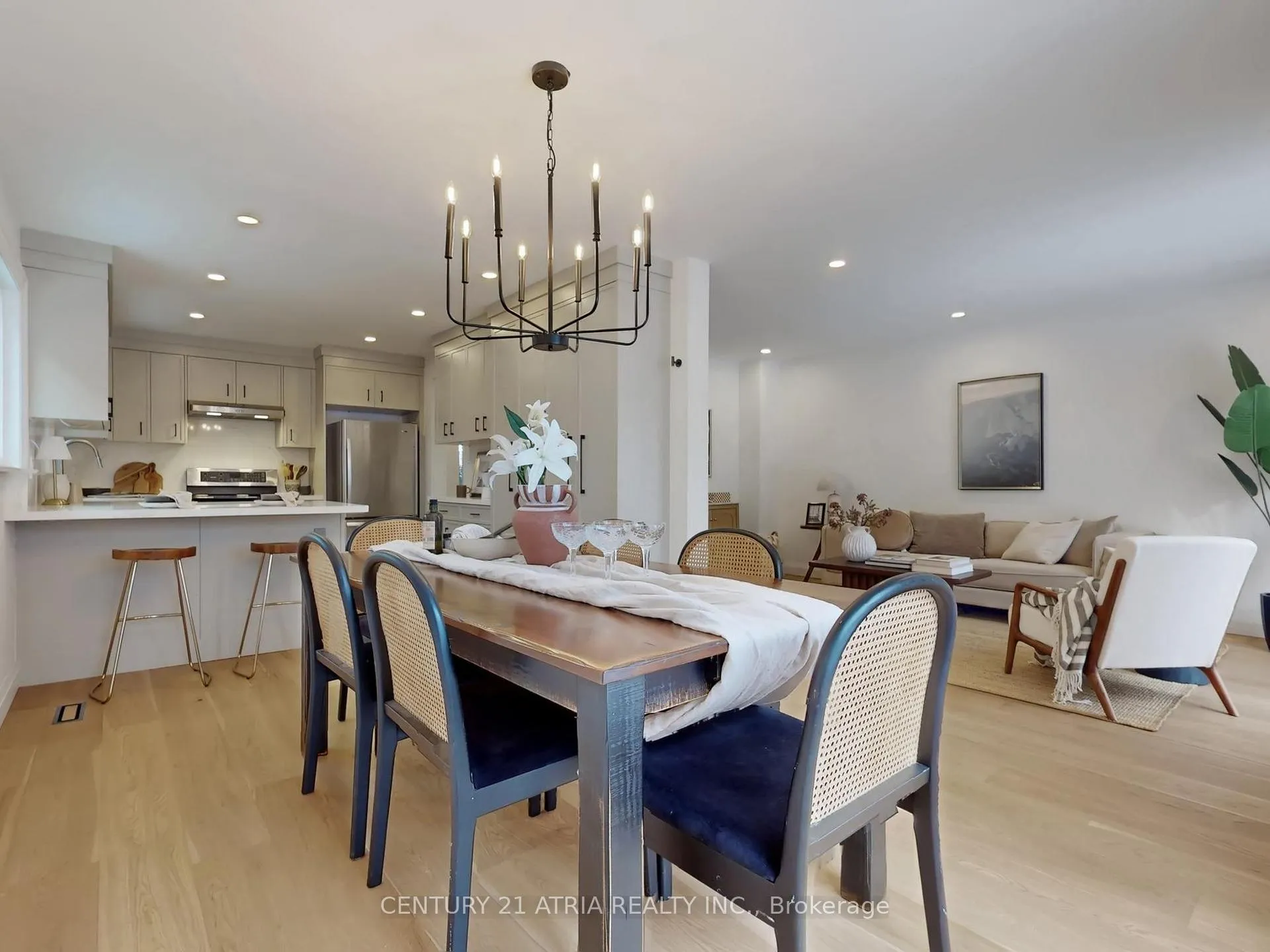 Photo 17 of 130 Major Buttons Drive, Markham, Sherwood-Amberglen — HOMEH