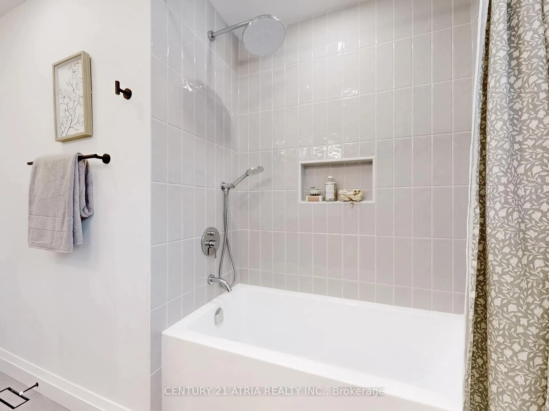 Photo 34 of 130 Major Buttons Drive, Markham, Sherwood-Amberglen — HOMEH