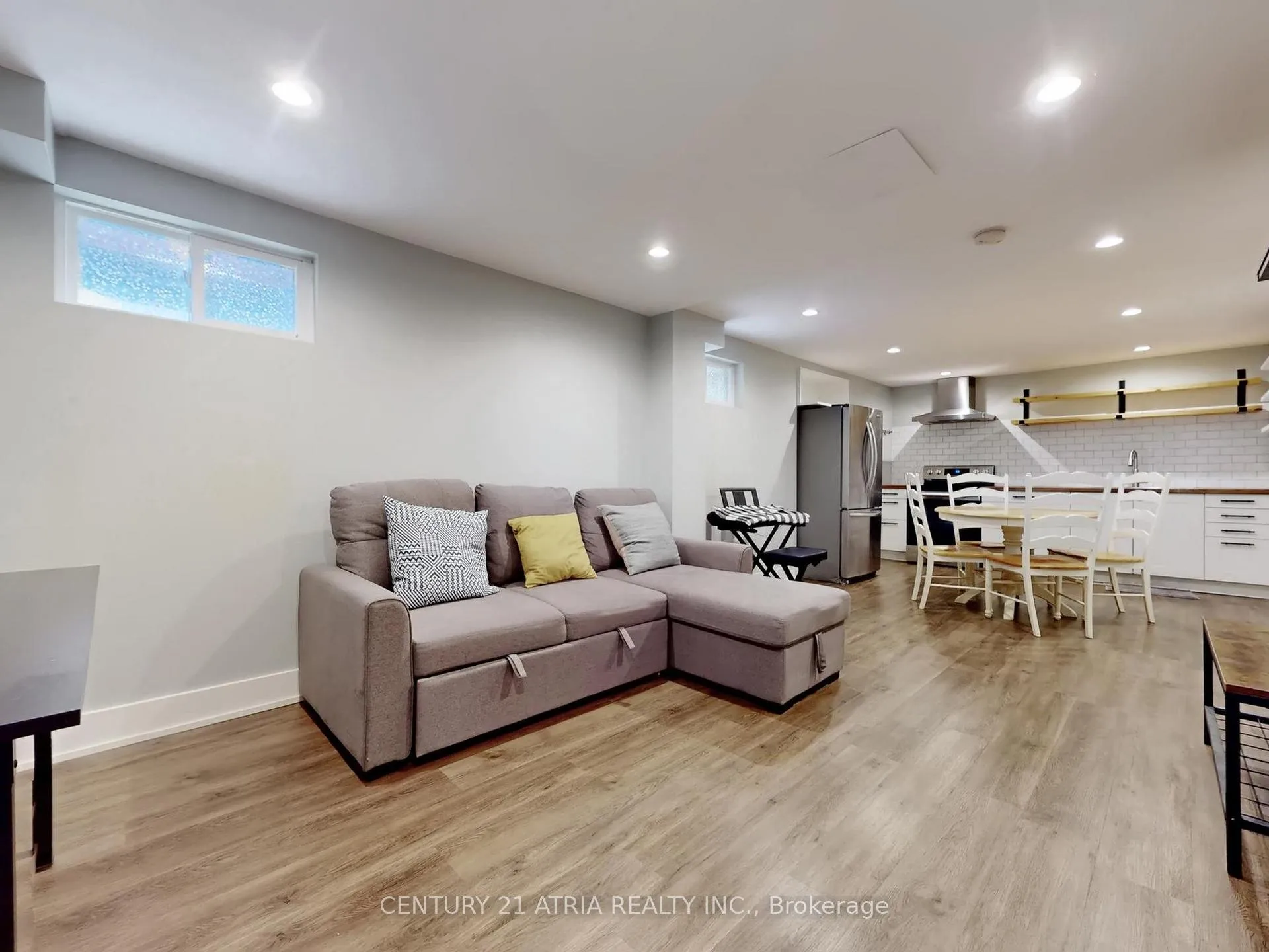 Photo 36 of 130 Major Buttons Drive, Markham, Sherwood-Amberglen — HOMEH
