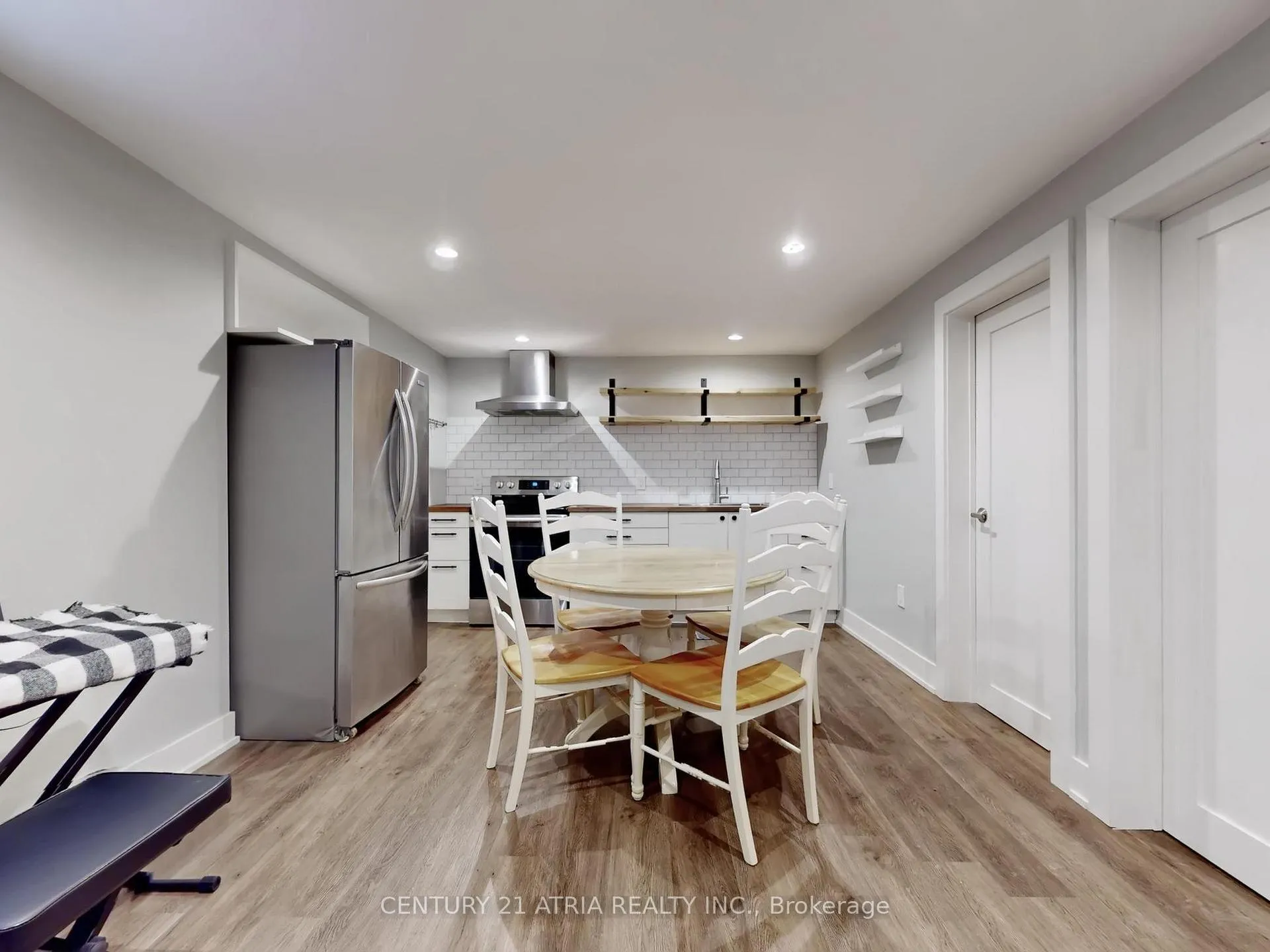 Photo 37 of 130 Major Buttons Drive, Markham, Sherwood-Amberglen — HOMEH