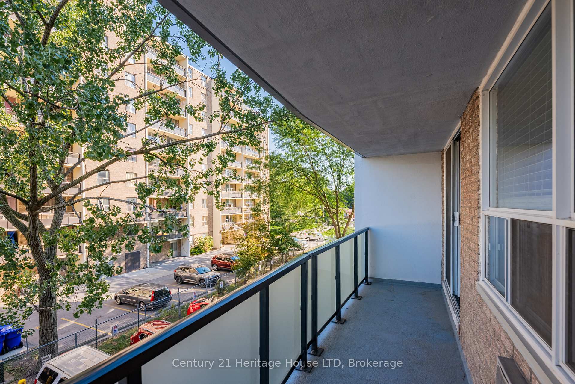 Photo 9 of Unit 303, 359 Geneva Street, St. Catharines, Fairview — HOMEH