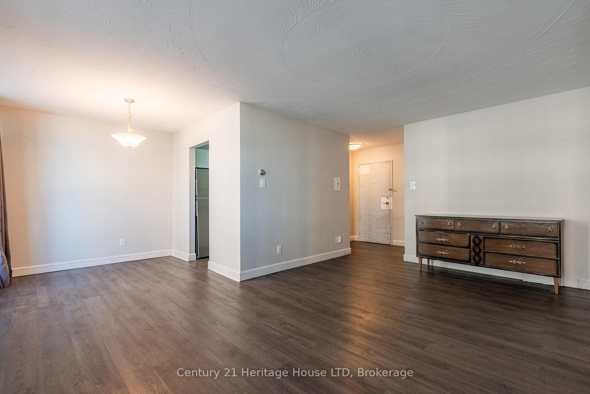 Photo 13 of Unit 303, 359 Geneva Street, St. Catharines, Fairview — HOMEH