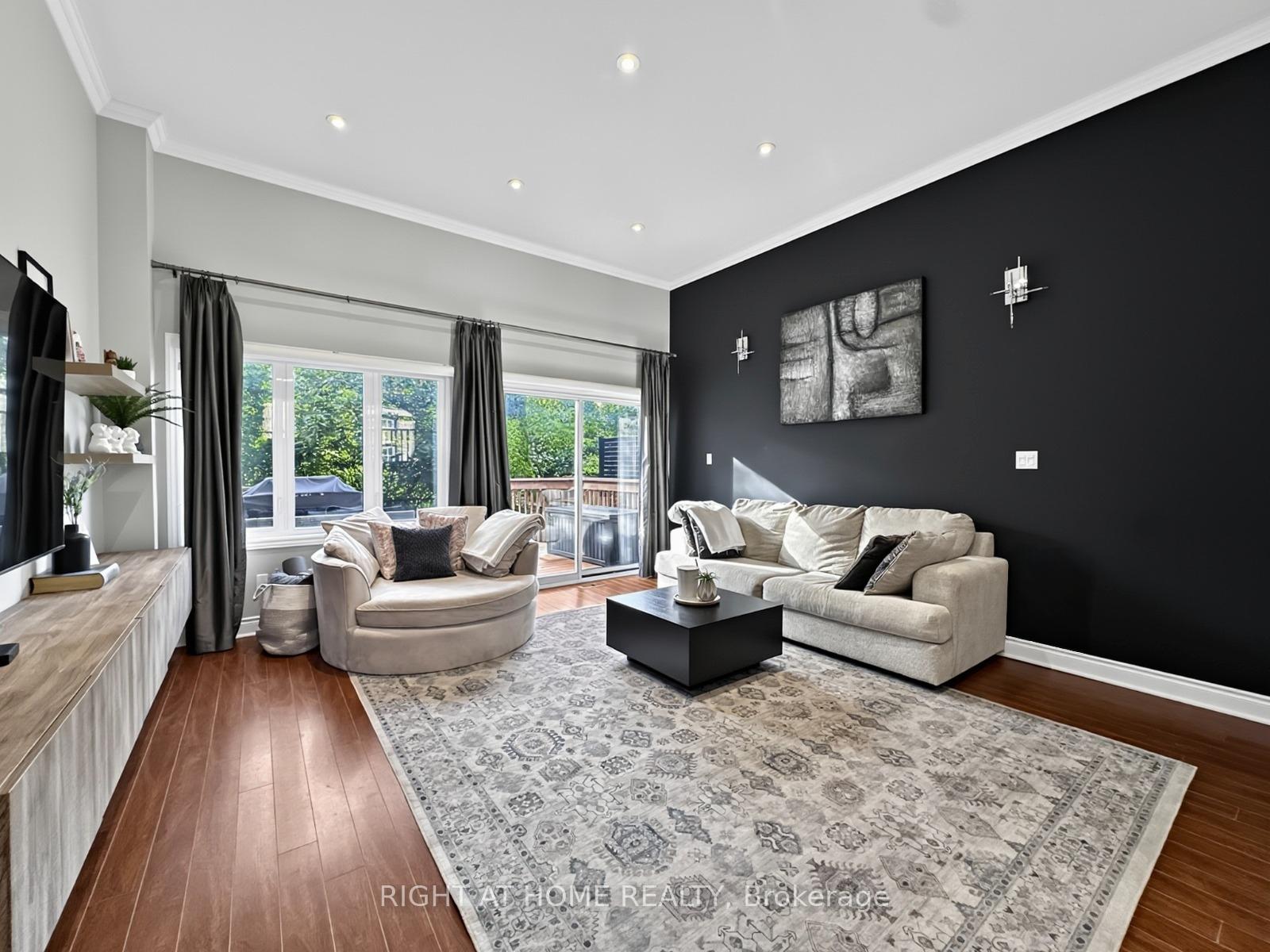 Photo 5 of 94 Provincial Place, Brampton, Northgate — HOMEH