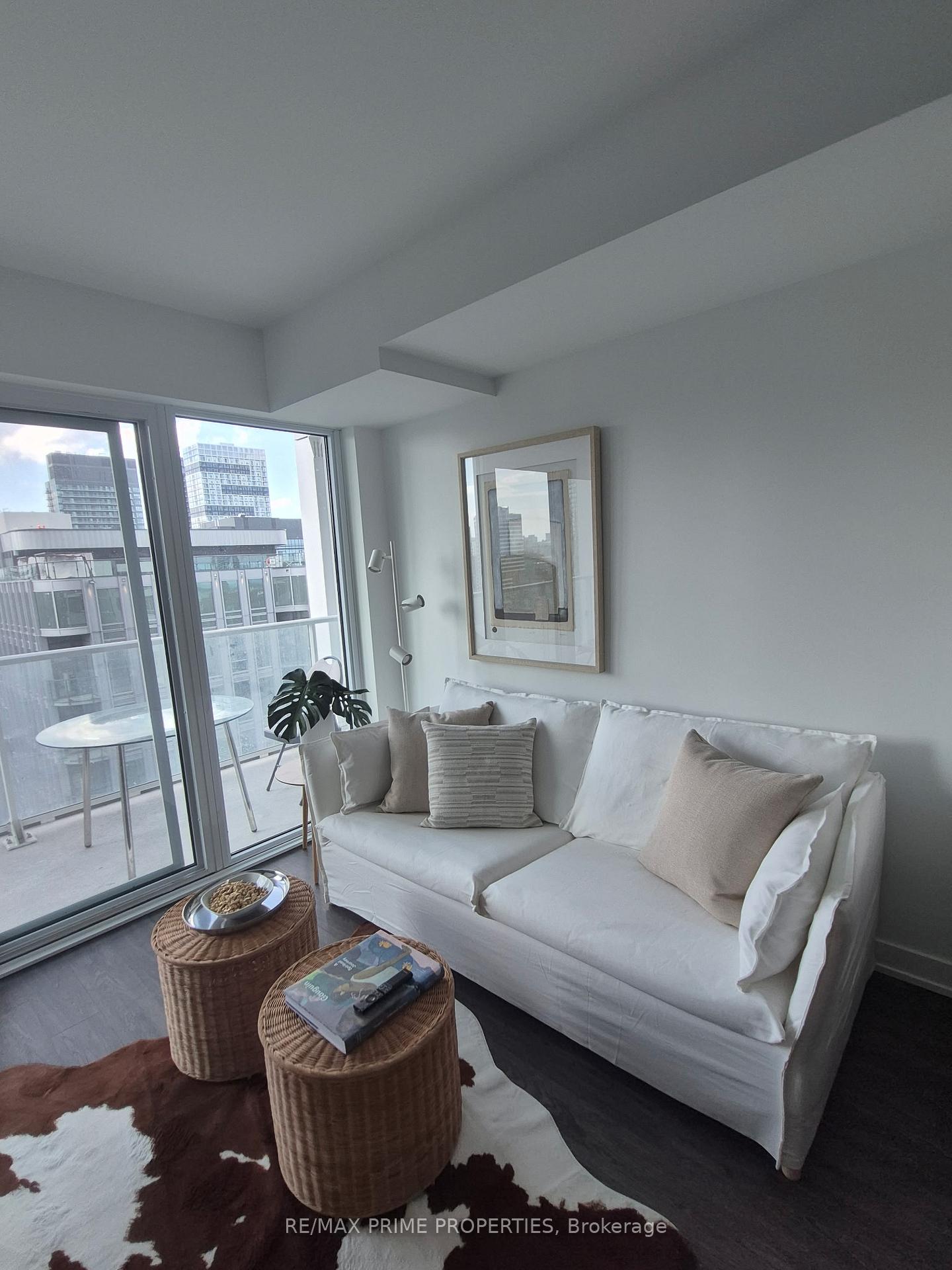 Photo 5 of Unit 3215, 88 Queen Street E, Toronto, Church-Yonge Corridor — HOMEH