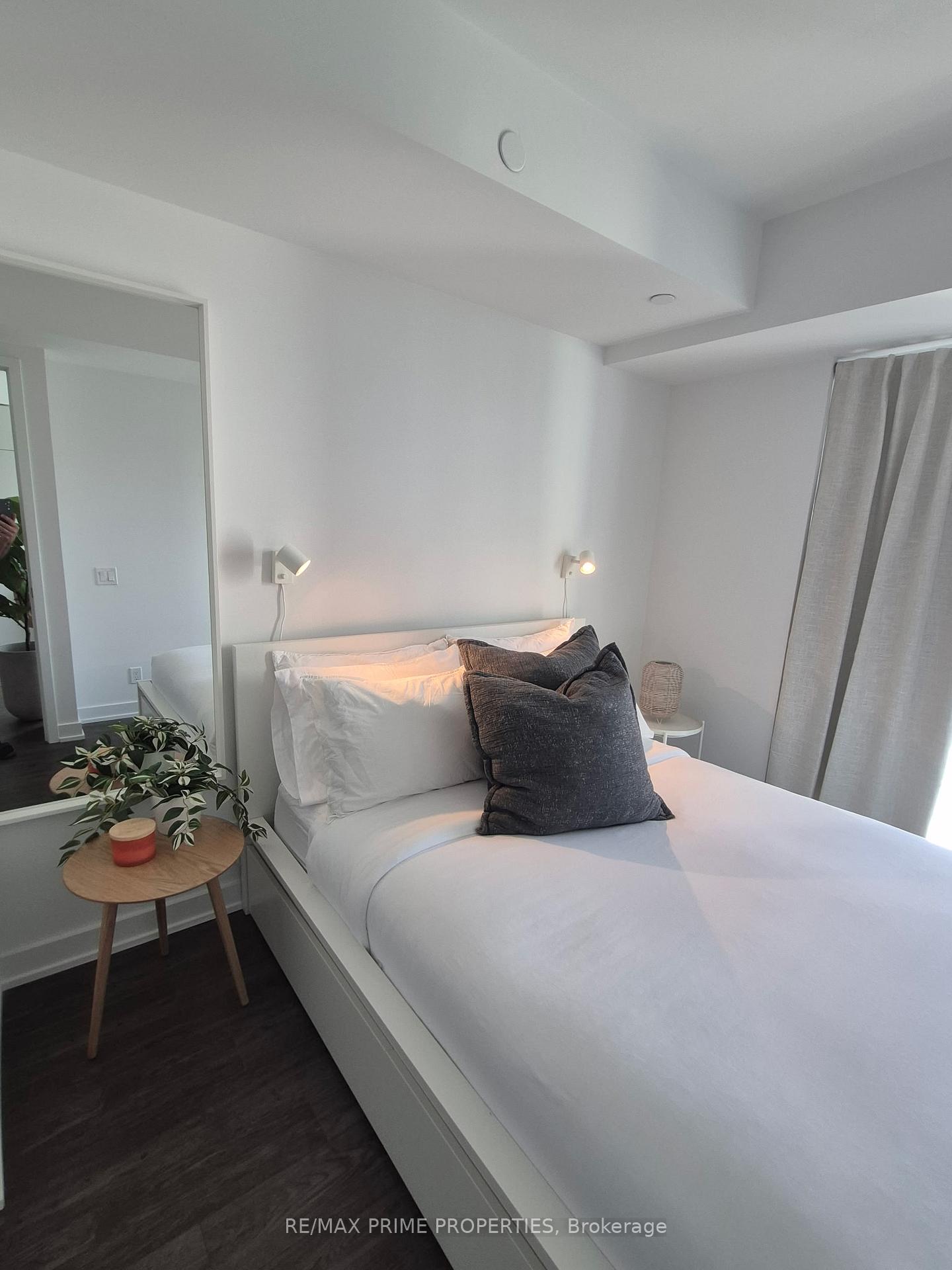 Photo 8 of Unit 3215, 88 Queen Street E, Toronto, Church-Yonge Corridor — HOMEH
