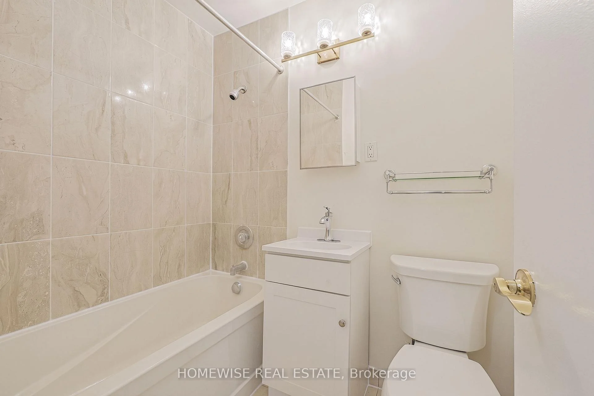 Photo 14 of Unit 506, 485 Kingston Road, Toronto, The Beaches — HOMEH