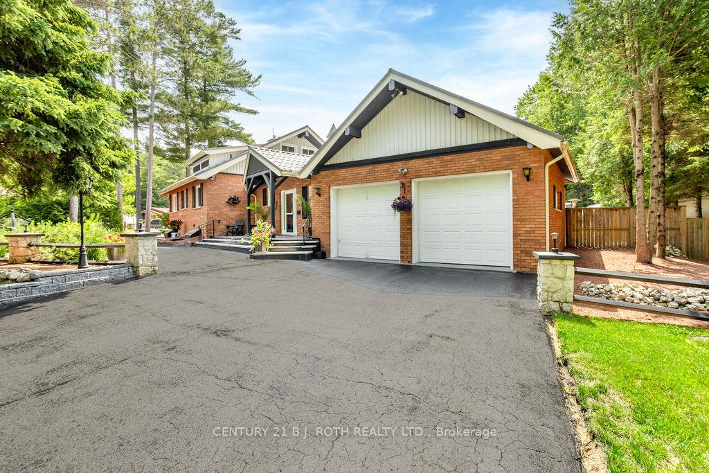 Photo 4 of 31 Robern Avenue, Tiny, Rural Tiny — HOMEH
