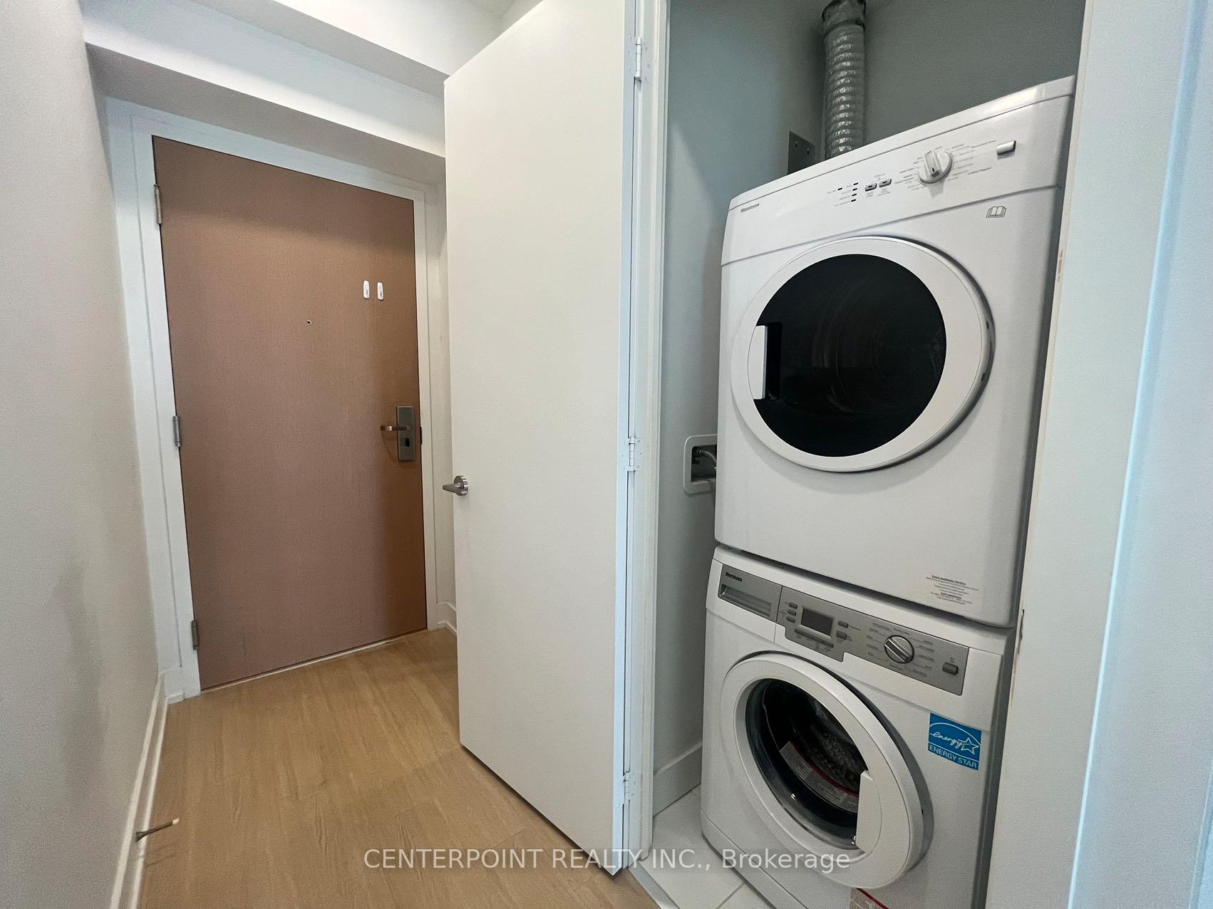 Photo 3 of Unit 3013, 7 Grenville Street, Toronto, Bay Street Corridor — HOMEH