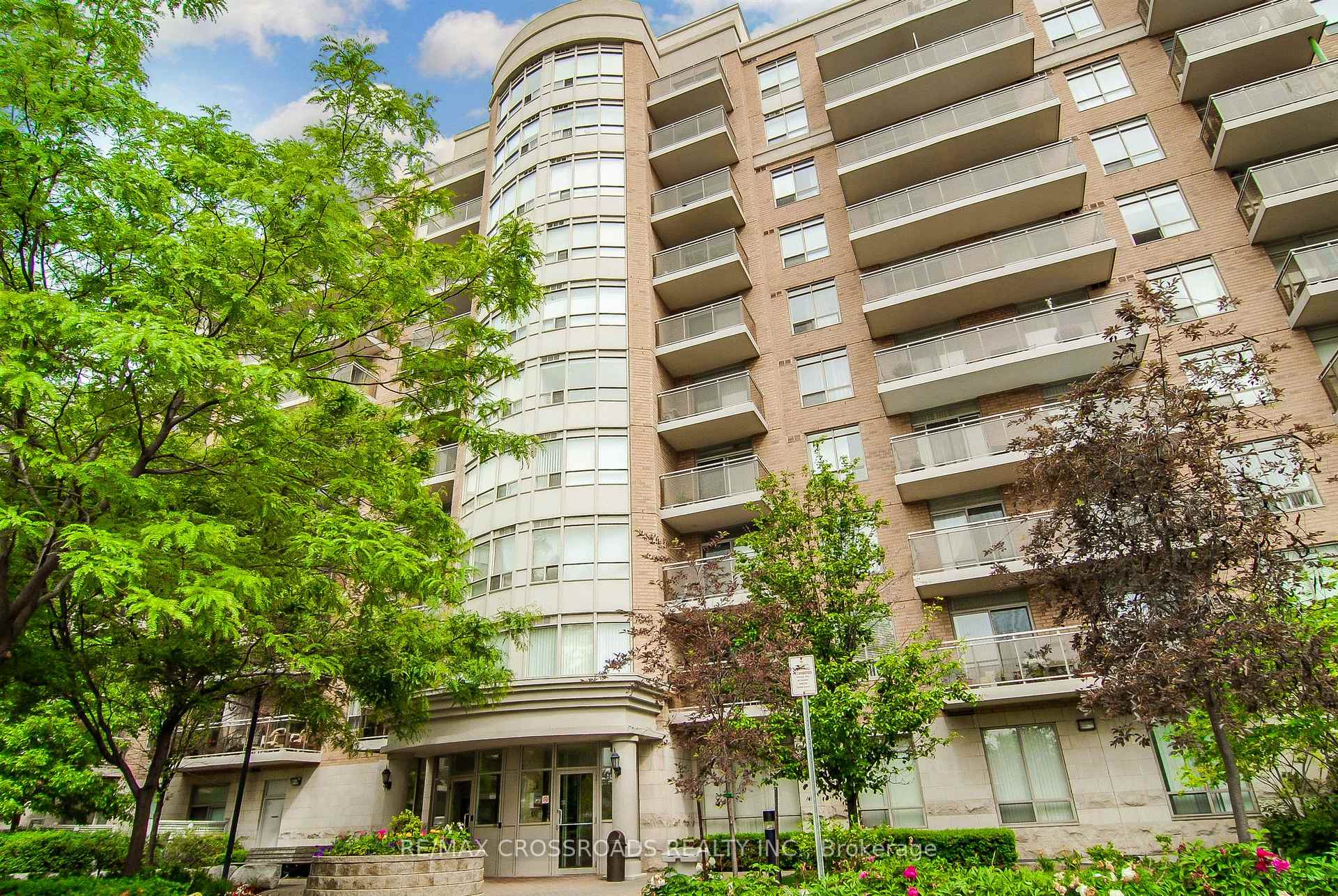 Photo 3 of Unit 183, 650 Lawrence Avenue W, Toronto, Englemount-Lawrence — HOMEH