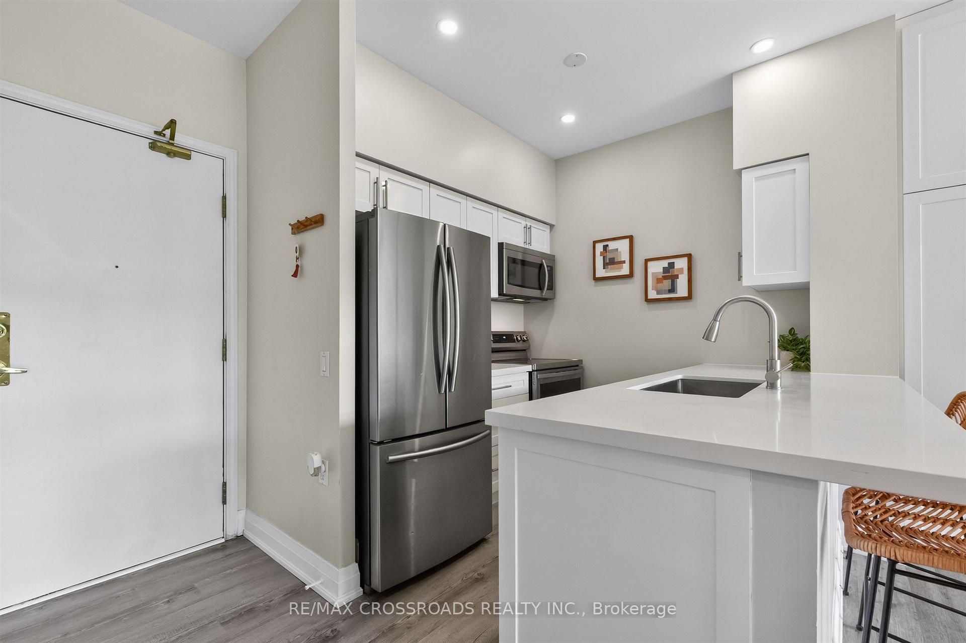 Photo 4 of Unit 183, 650 Lawrence Avenue W, Toronto, Englemount-Lawrence — HOMEH