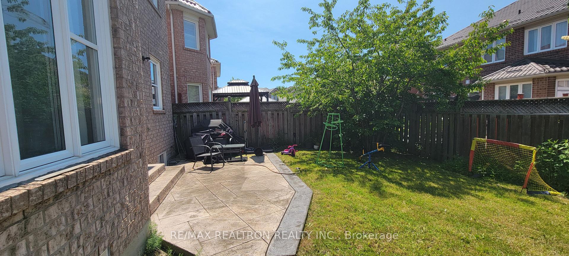 Photo 3 of Unit Main, 78 Rouge River Drive, Scarborough, Rouge — HOMEH