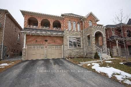 Photo 1 of 7 Royal Links Circle, Brampton, Vales of Castlemore North — HOMEH