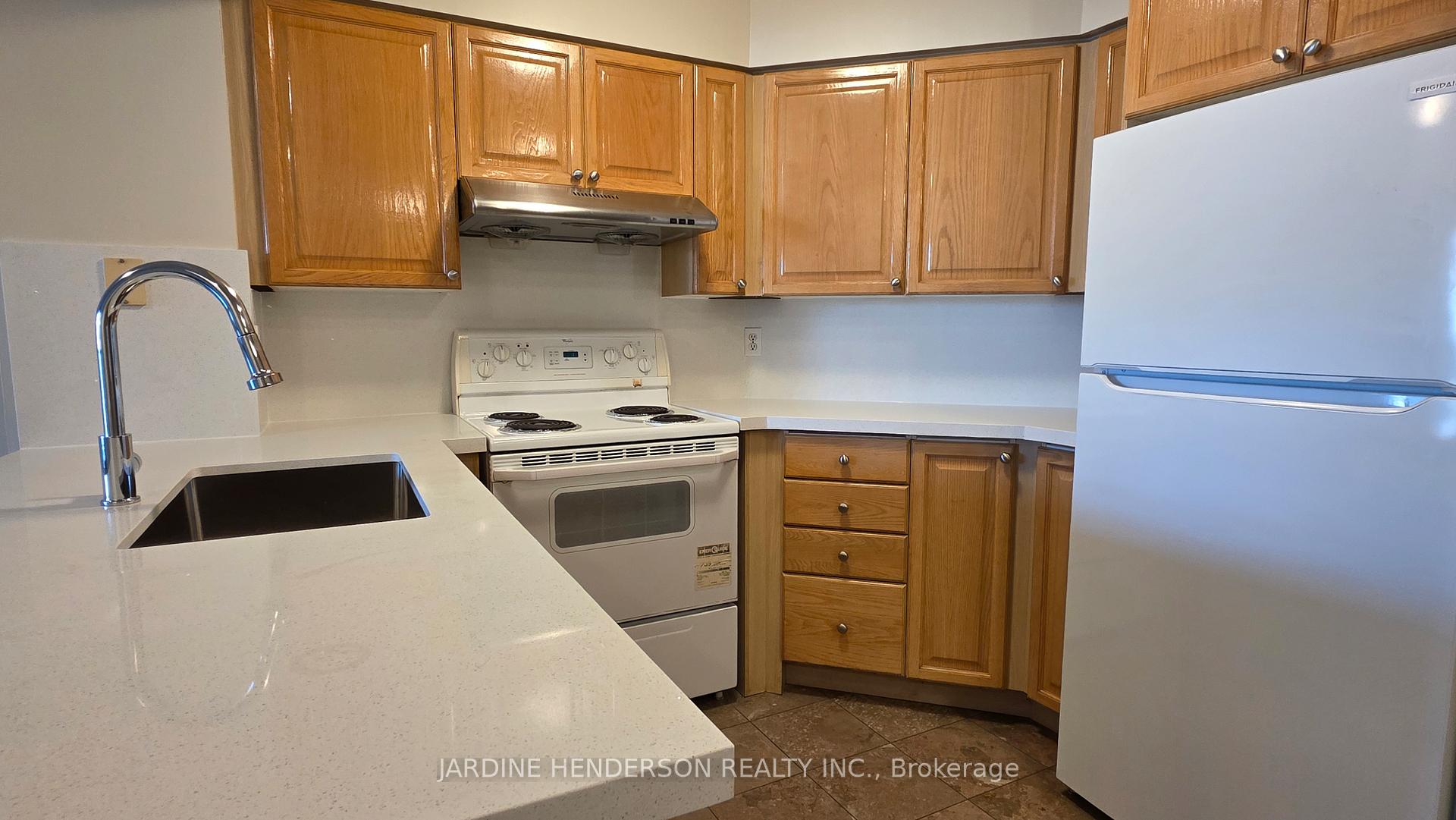 Photo 4 of Unit 1502, 750 Bay Street, Toronto, Bay Street Corridor — HOMEH