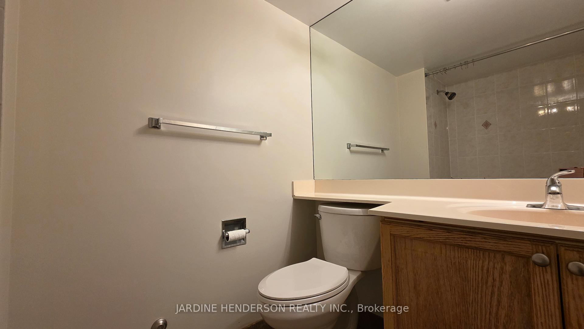 Photo 7 of Unit 1502, 750 Bay Street, Toronto, Bay Street Corridor — HOMEH