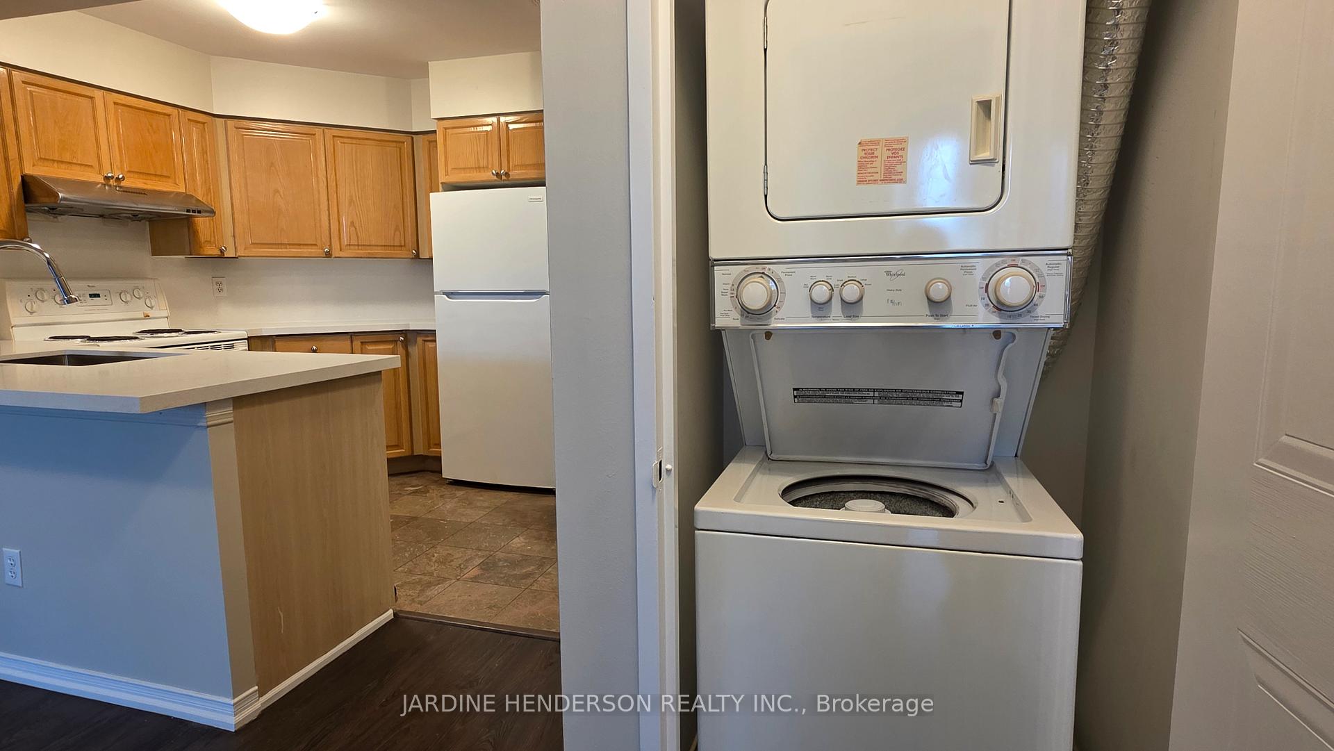 Photo 10 of Unit 1502, 750 Bay Street, Toronto, Bay Street Corridor — HOMEH