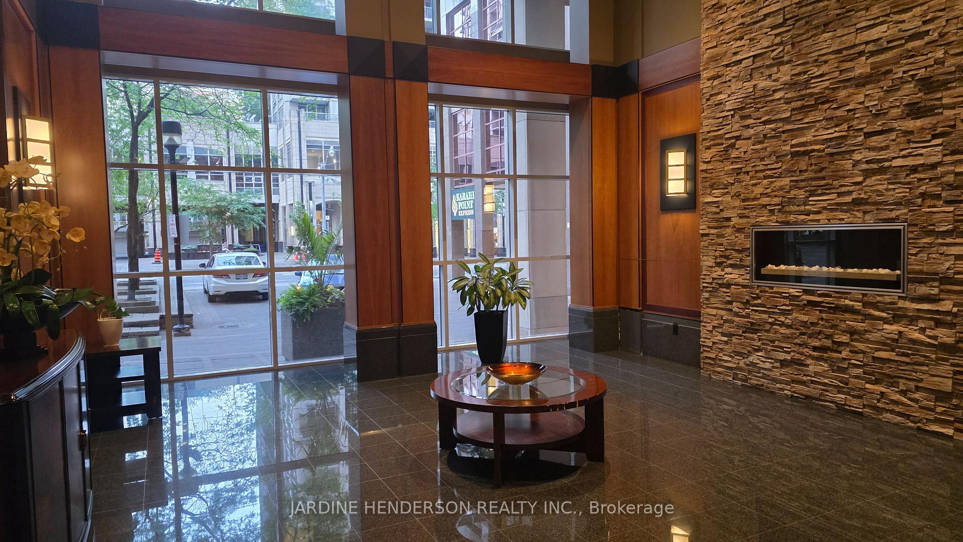Photo 18 of Unit 1502, 750 Bay Street, Toronto, Bay Street Corridor — HOMEH