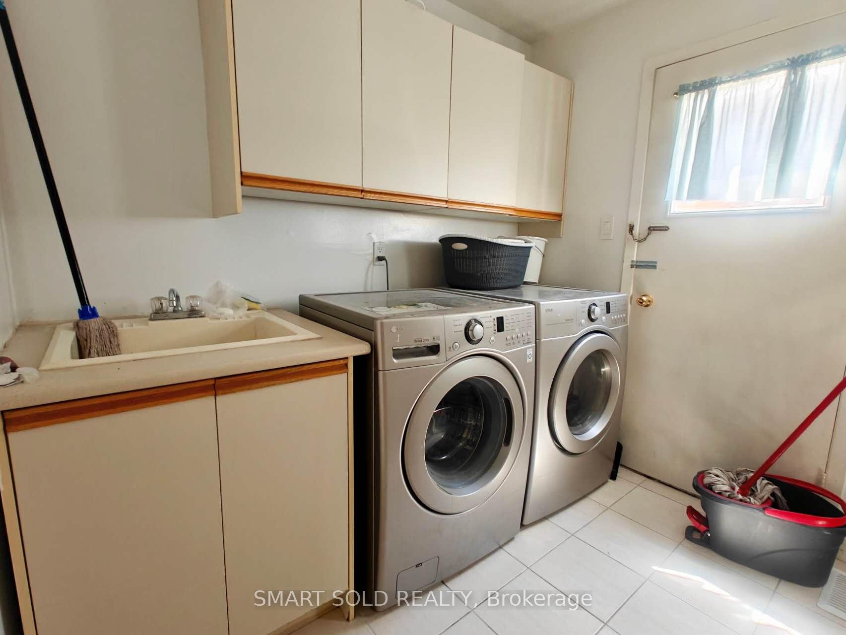 Photo 7 of 67 Emmeloord Crescent, Markham, Unionville — HOMEH
