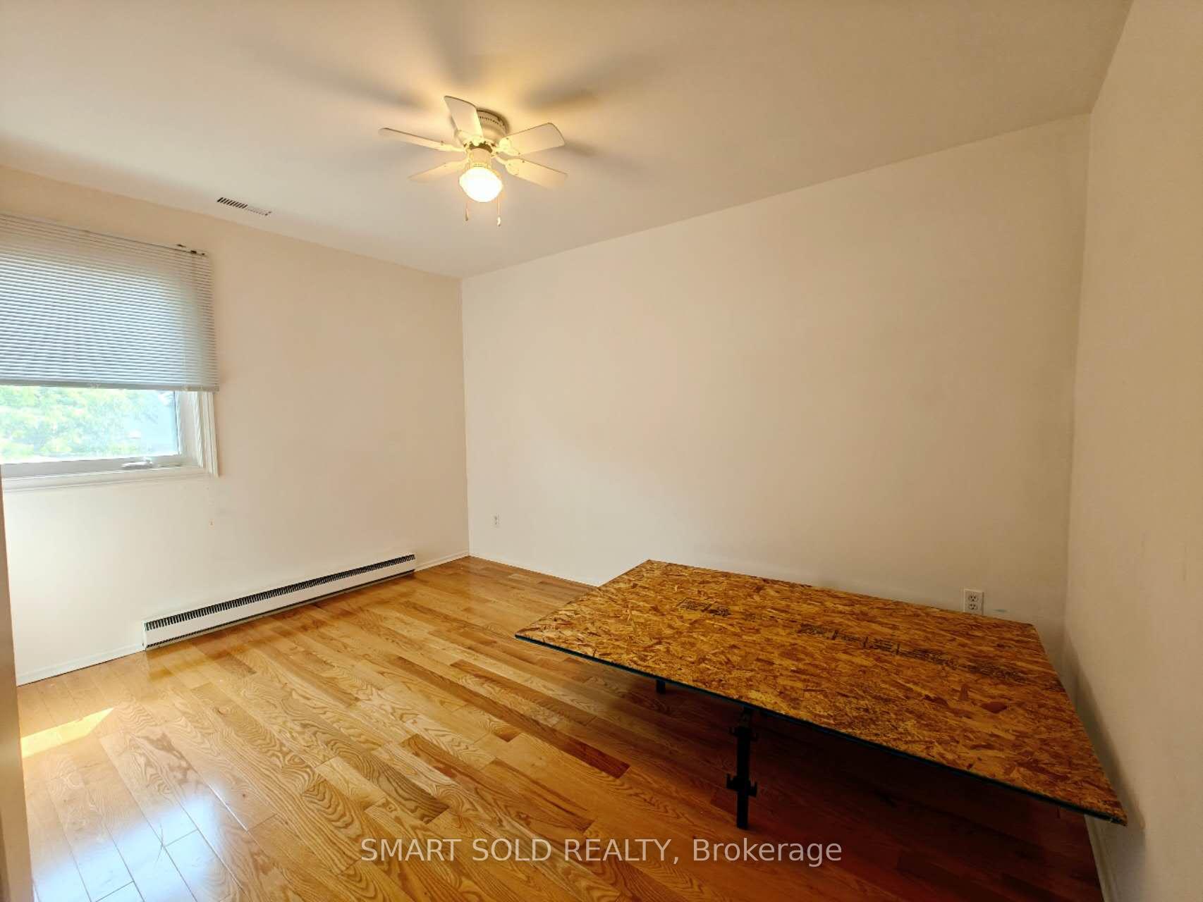 Photo 10 of 67 Emmeloord Crescent, Markham, Unionville — HOMEH